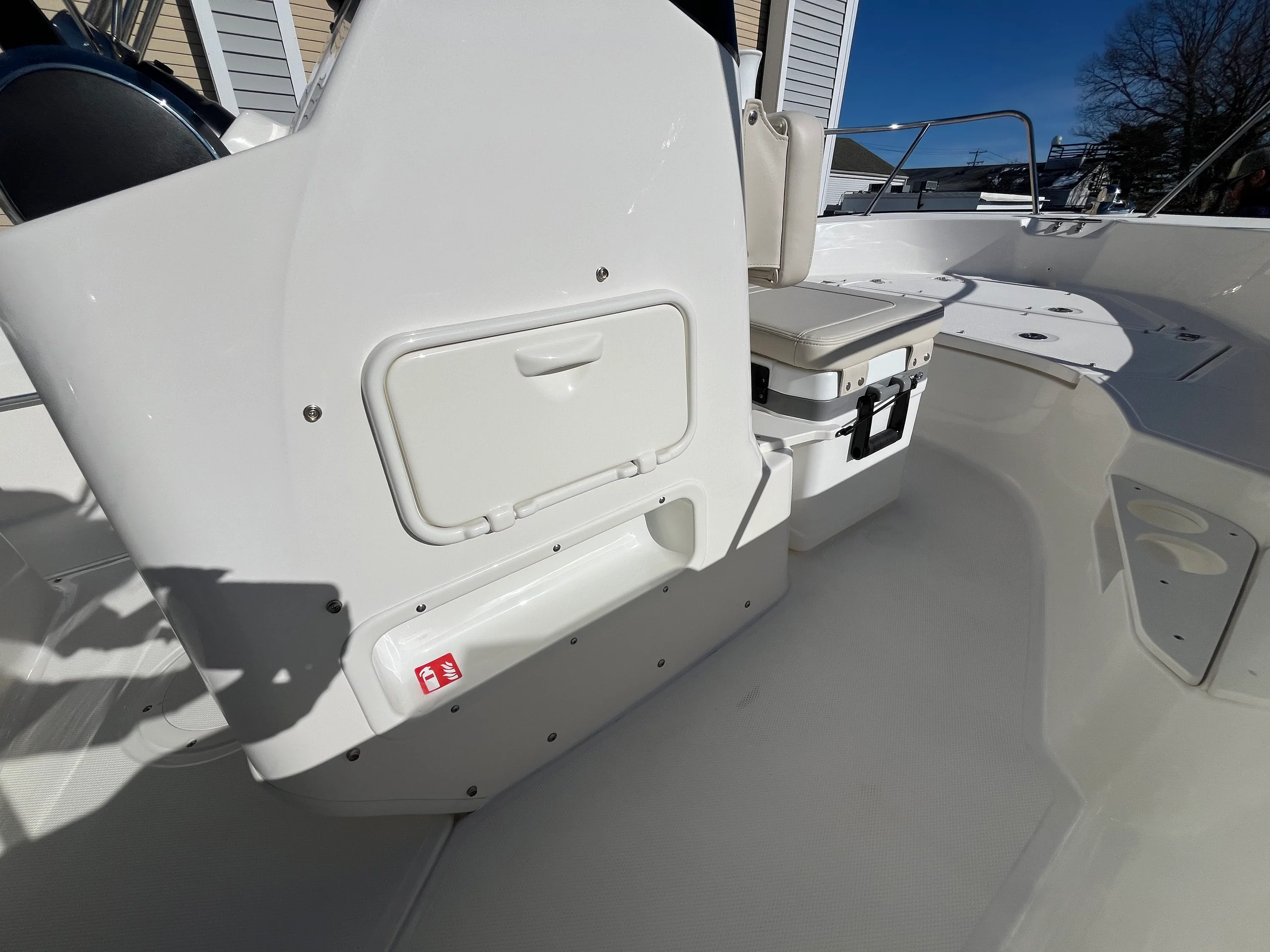 2026 Boston Whaler 170 Montauk Image Thumbnail #9