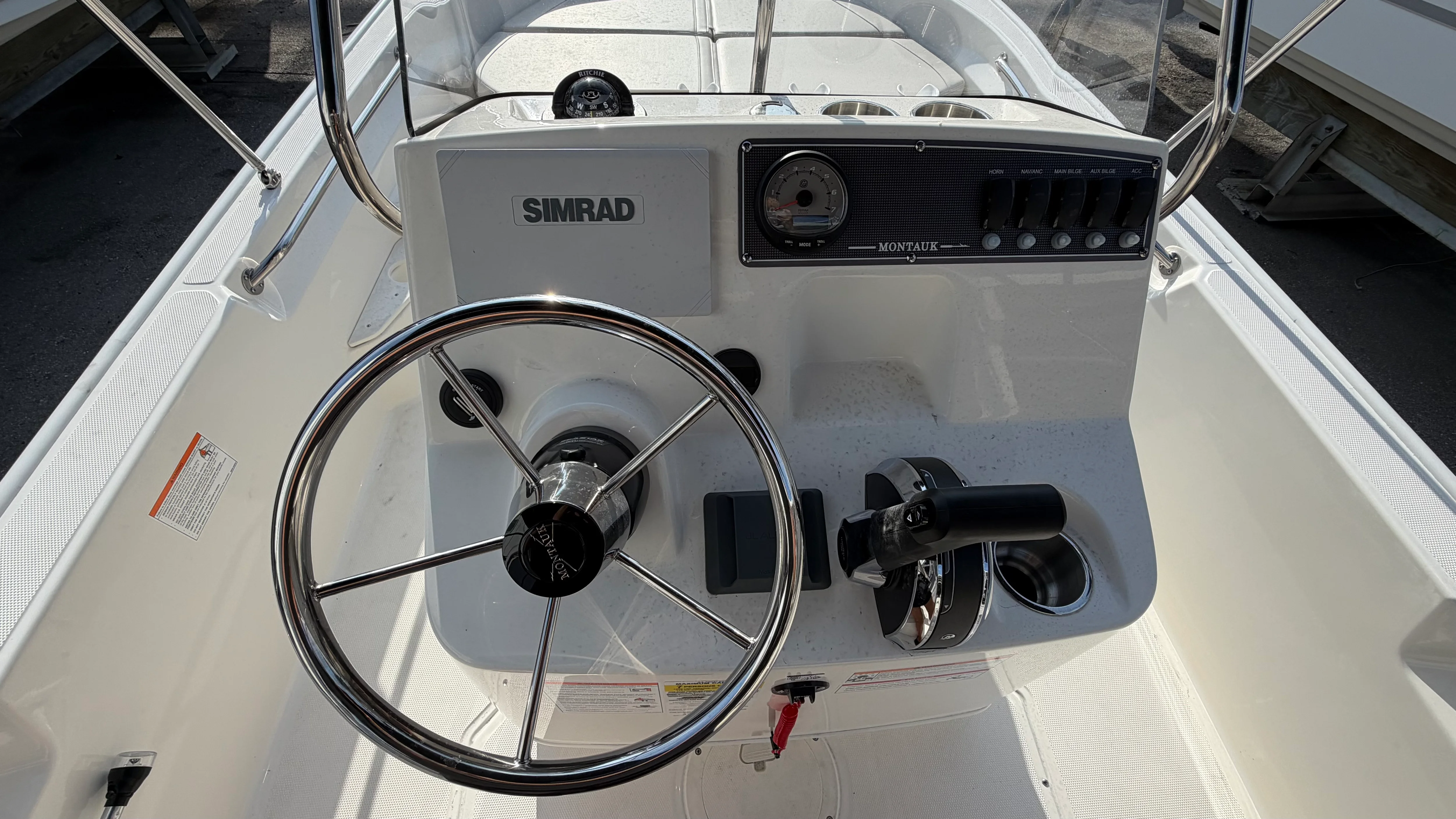 2026 Boston Whaler 170 Montauk Image Thumbnail #11