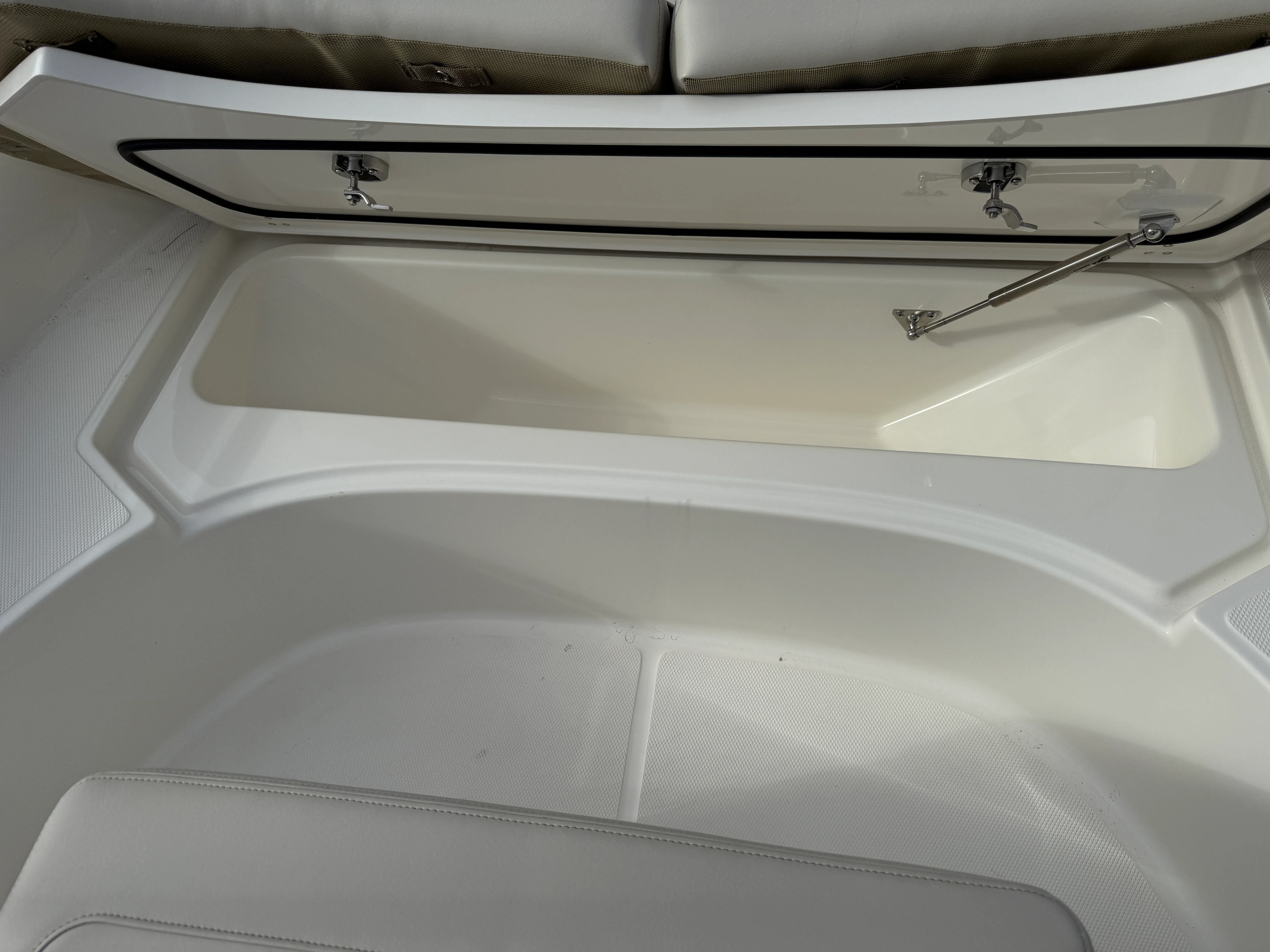 2026 Boston Whaler 170 Montauk Image Thumbnail #8