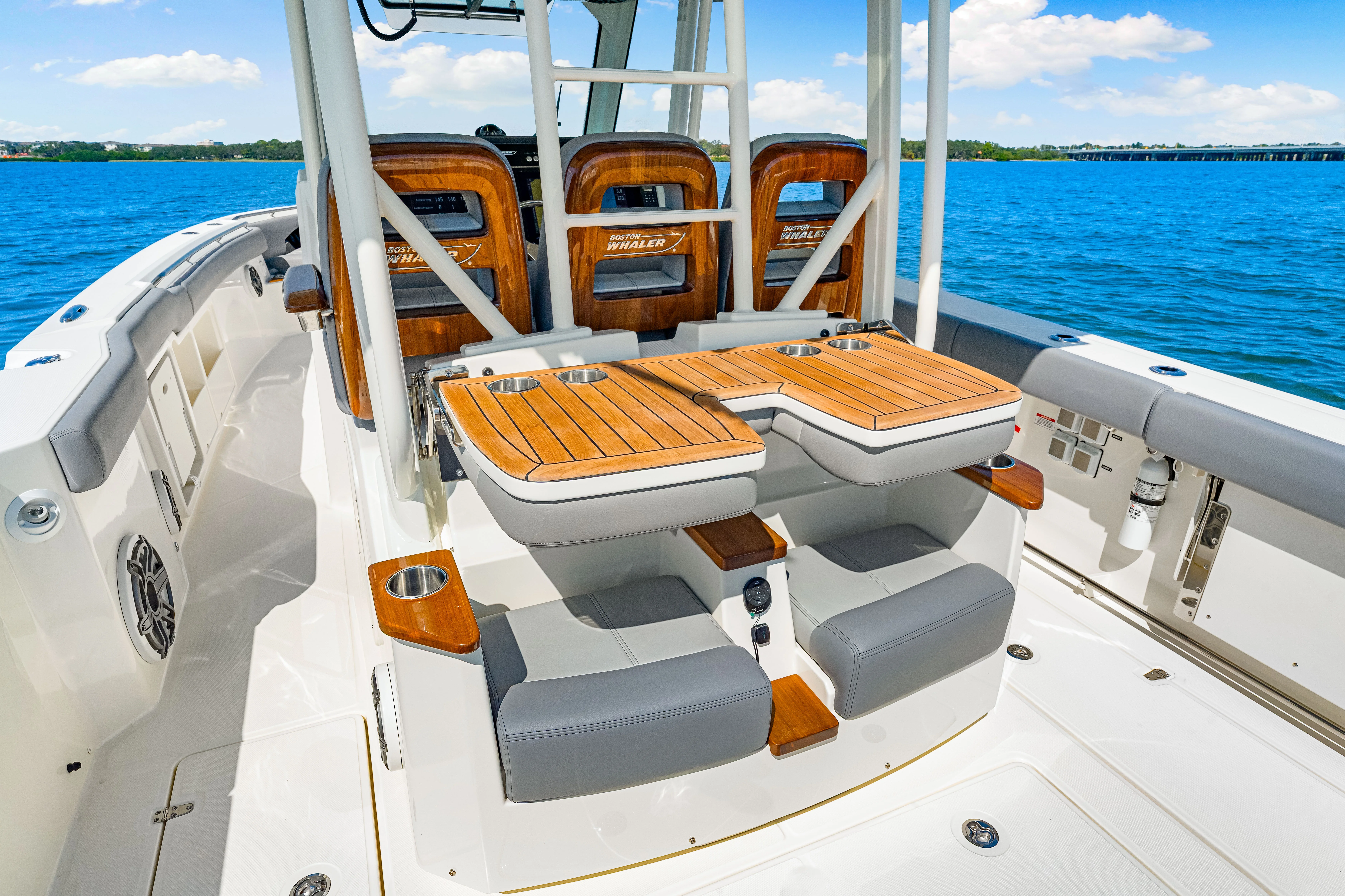 2025 Boston Whaler 360 Outrage Image Thumbnail #32