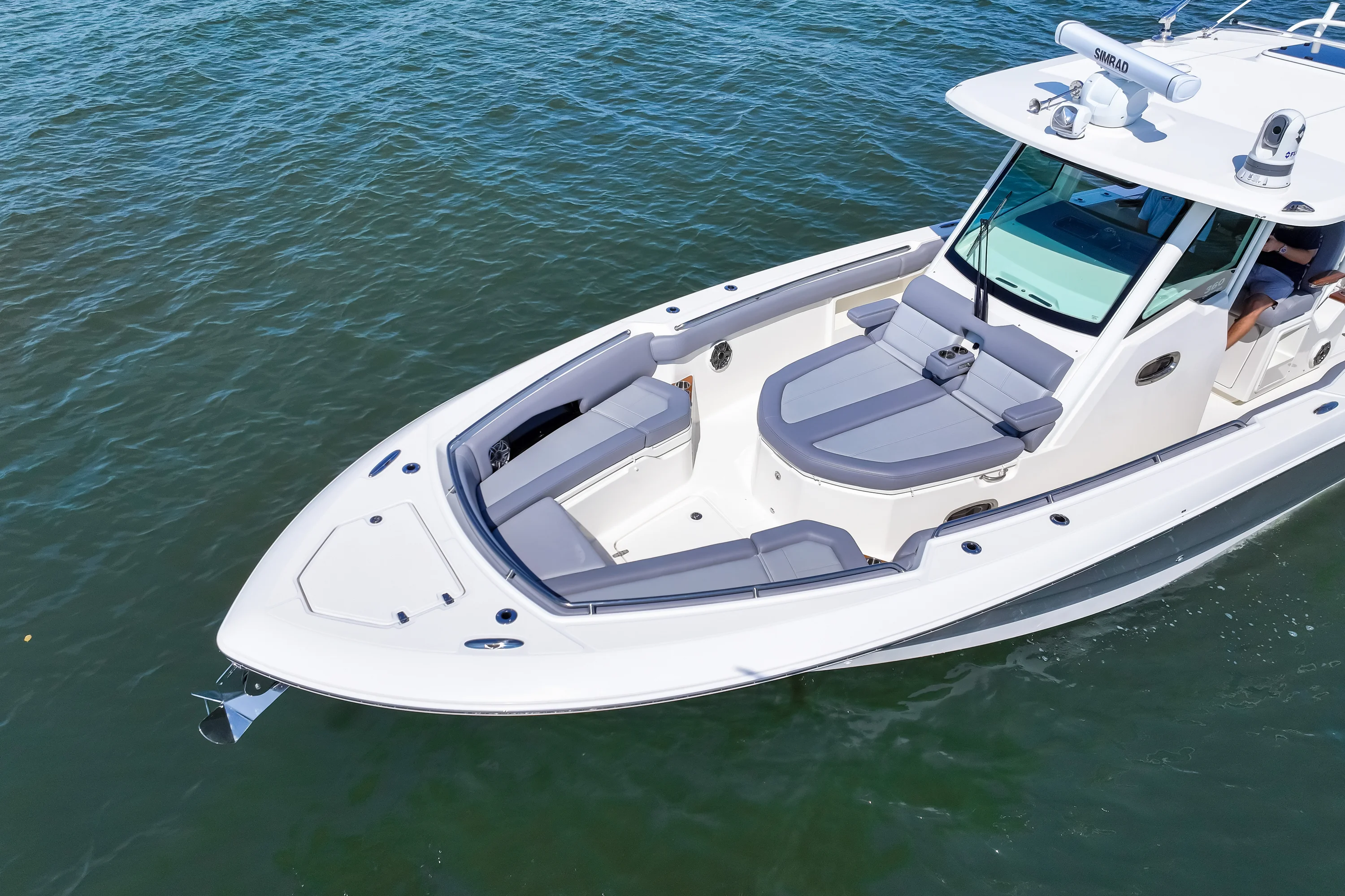 2025 Boston Whaler 360 Outrage Image Thumbnail #3