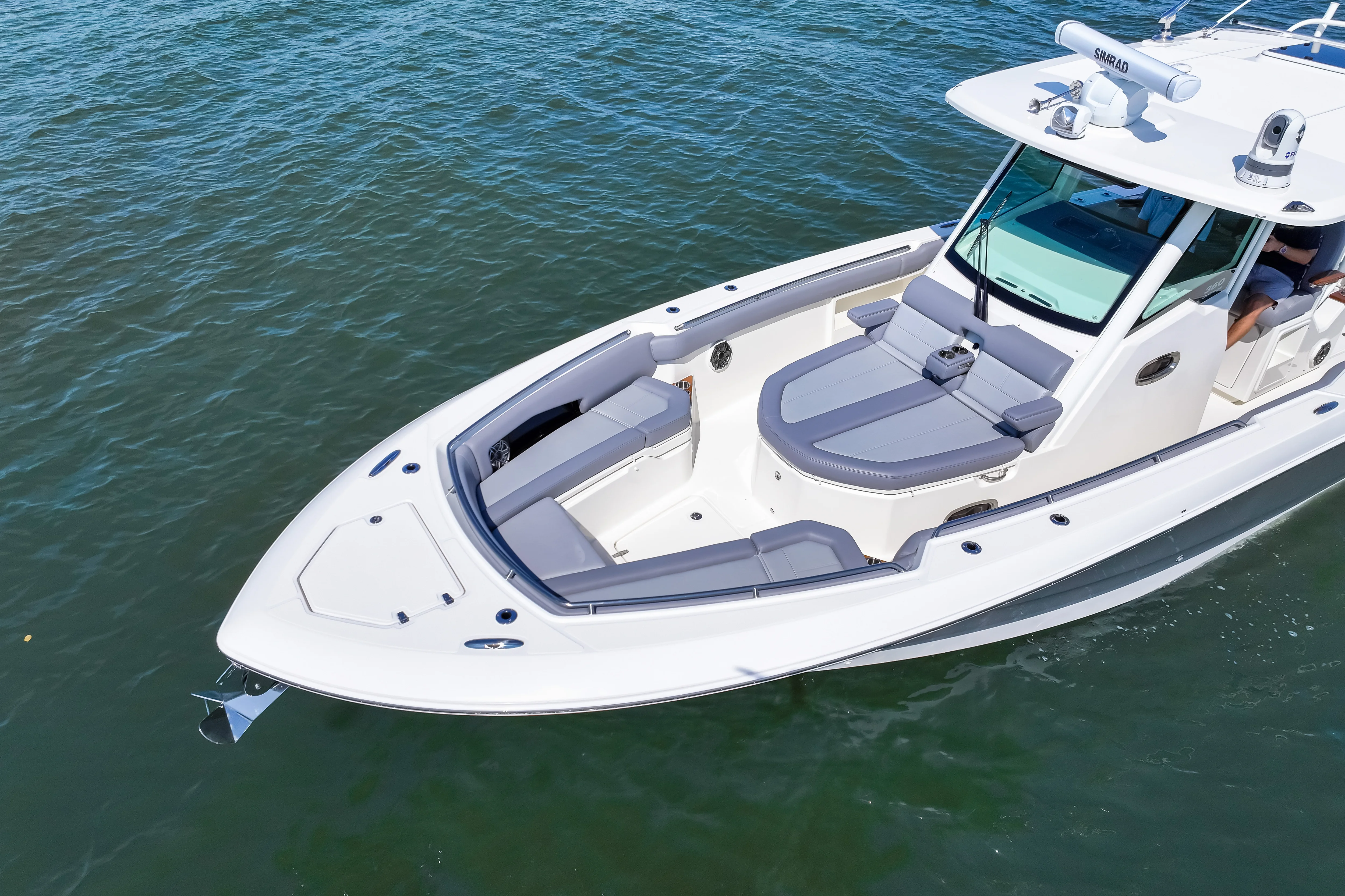 2025 Boston Whaler 360 Outrage Image Thumbnail #3