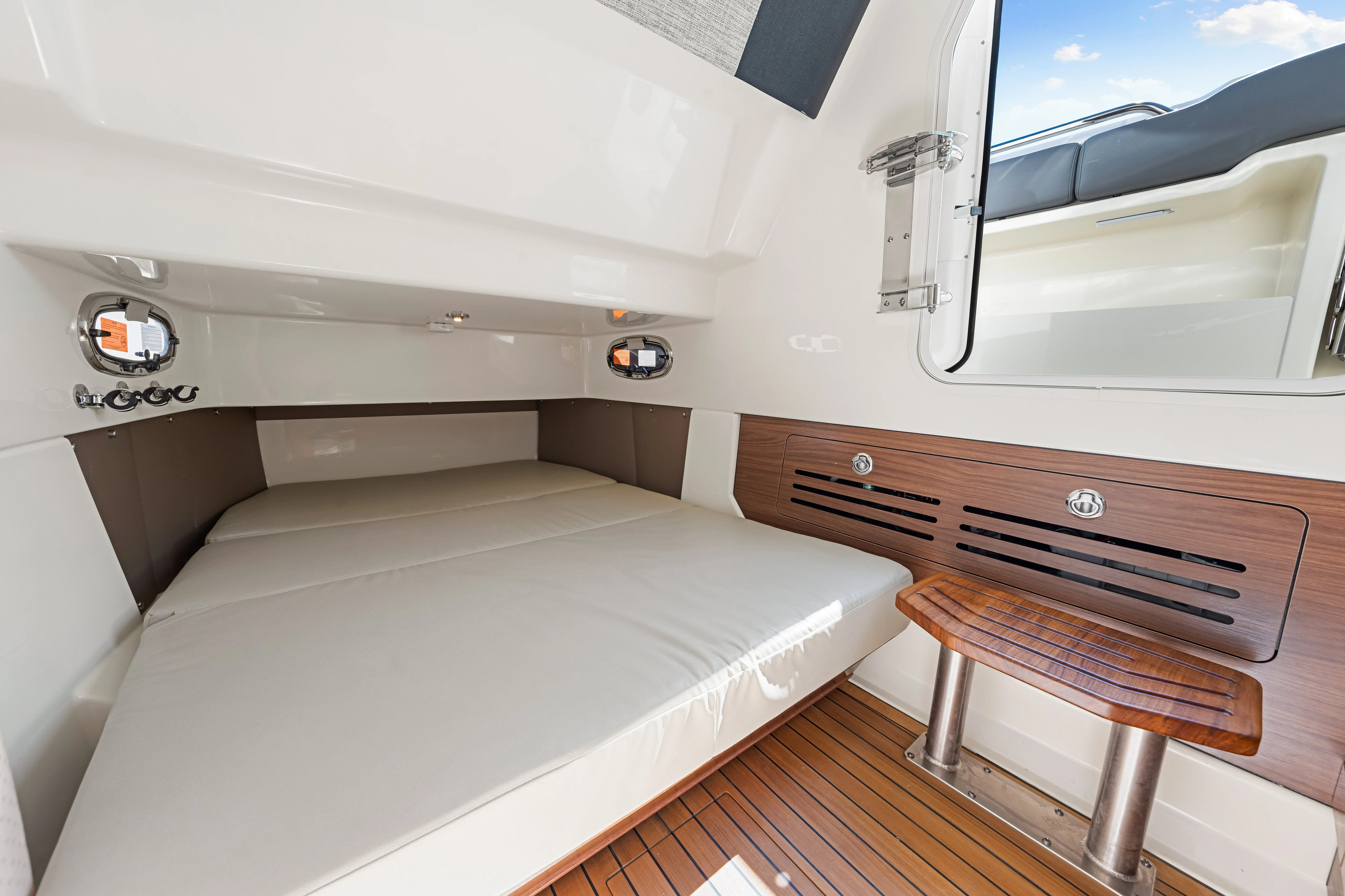 2025 Boston Whaler 360 Outrage Image Thumbnail #54