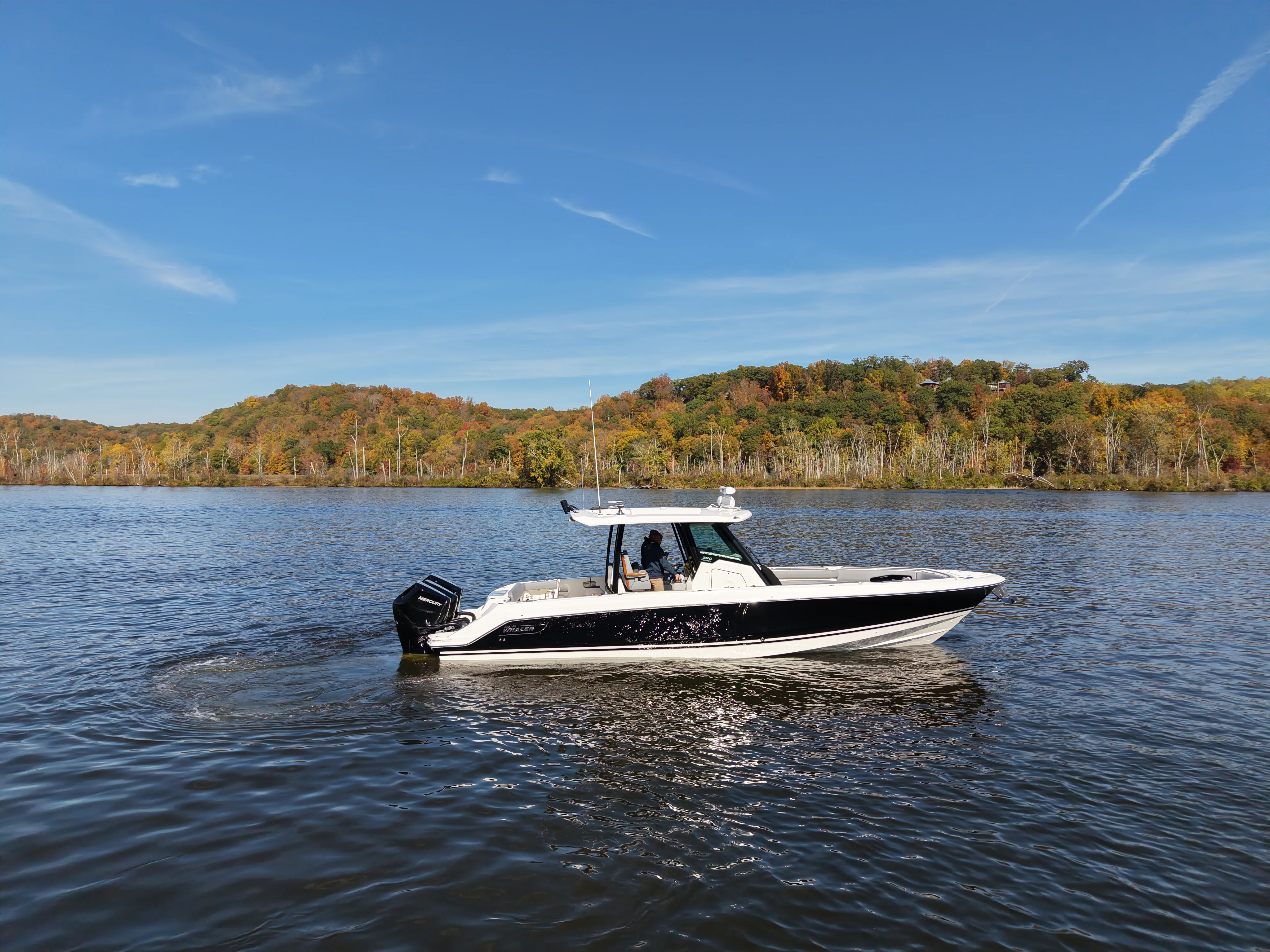 2026 Boston Whaler 360 Outrage Image Thumbnail #4