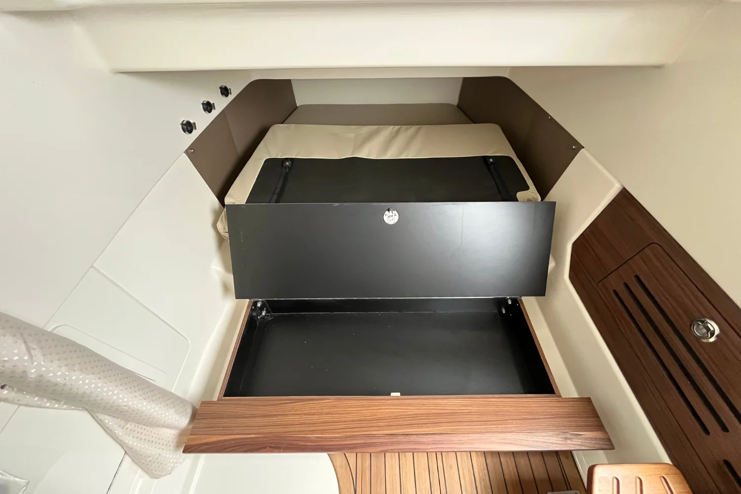 2026 Boston Whaler 360 Outrage Image Thumbnail #51