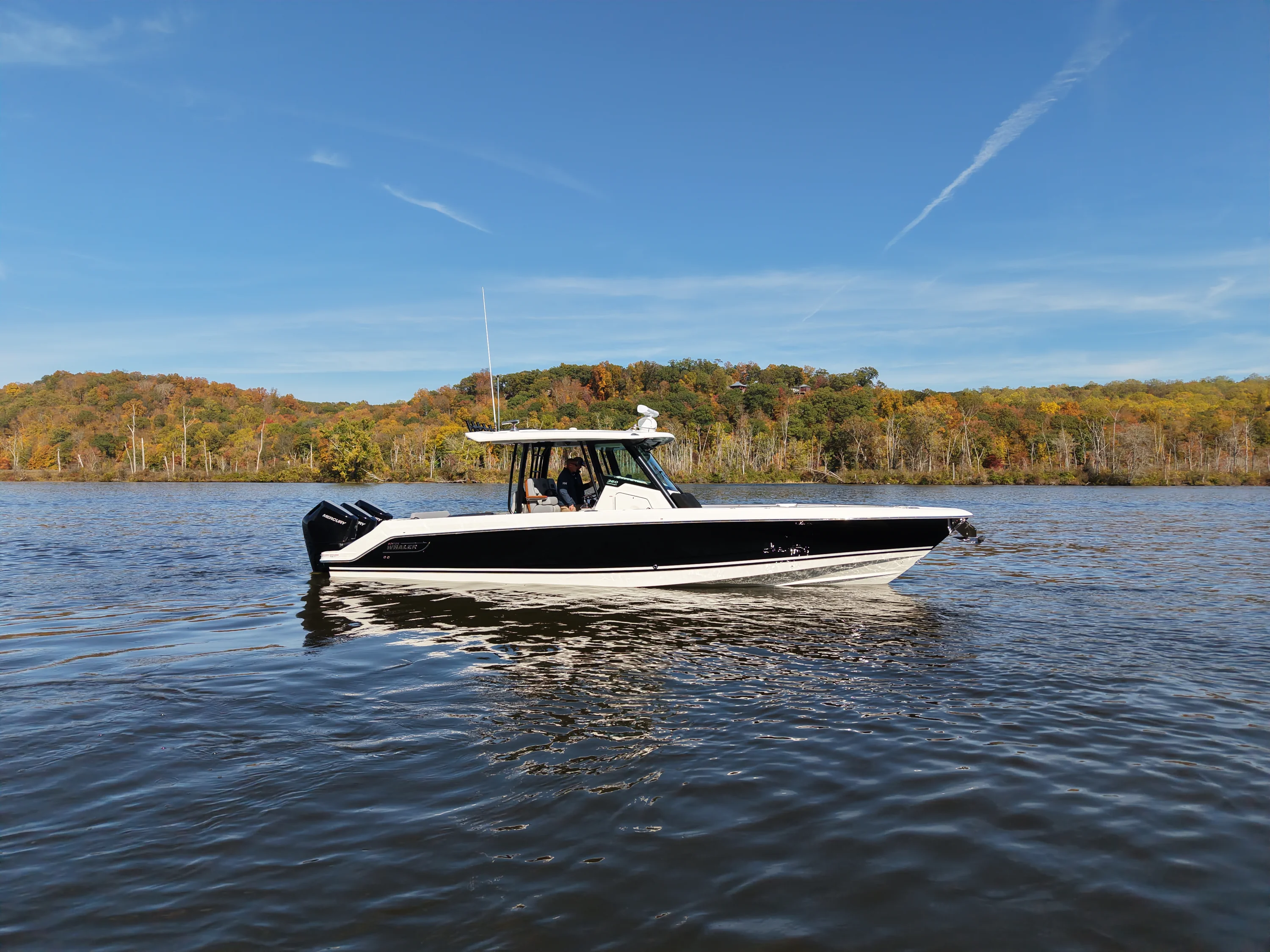 2026 Boston Whaler 360 Outrage Image Thumbnail #2