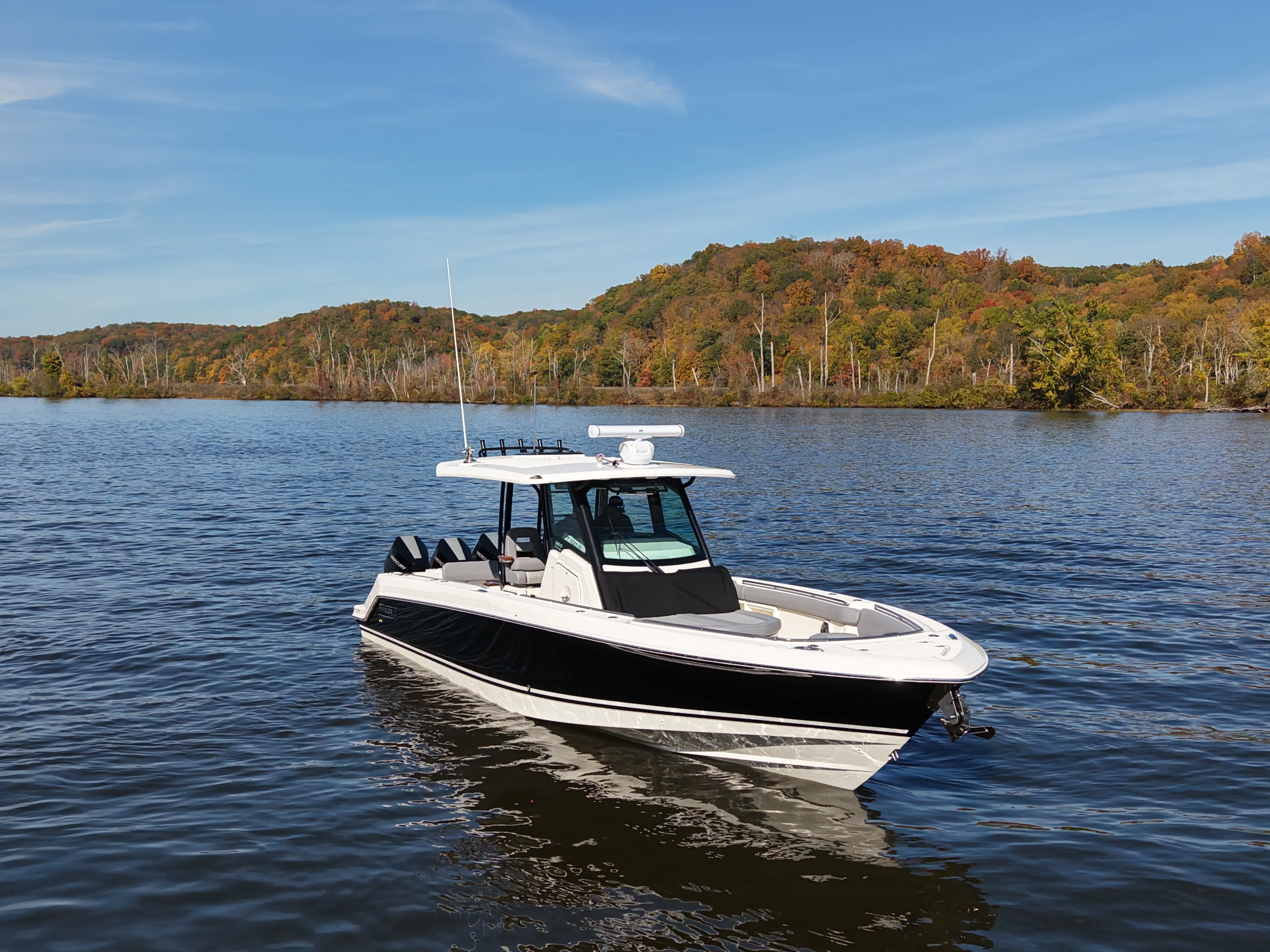 2026 Boston Whaler 360 Outrage Image Thumbnail #3