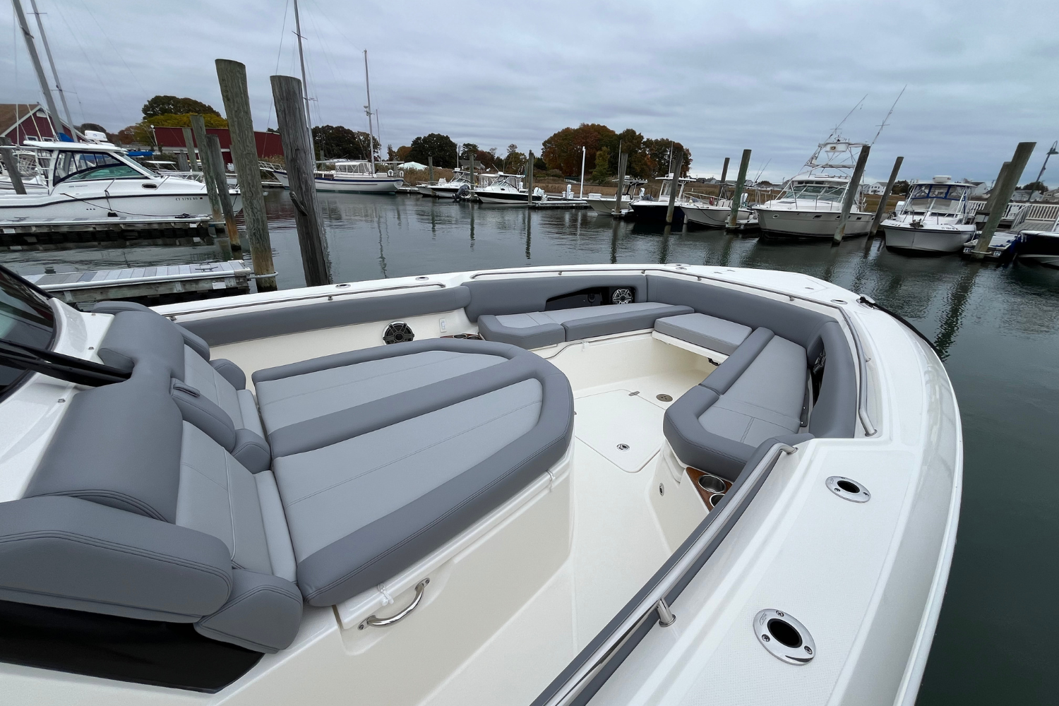 2026 Boston Whaler 360 Outrage Image Thumbnail #25