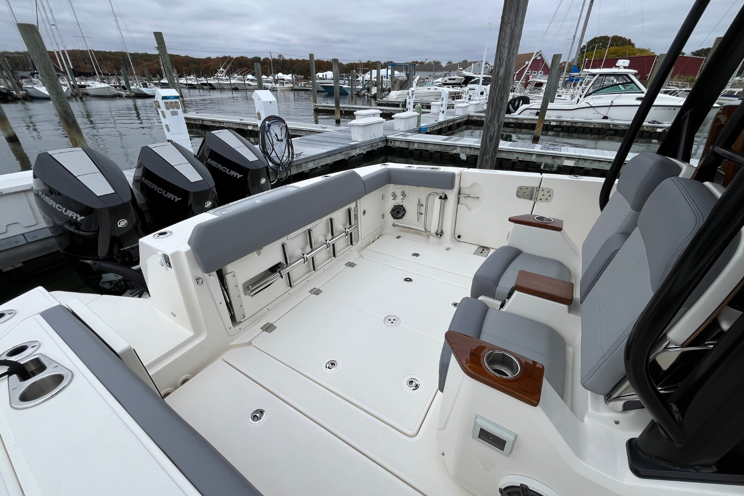 2026 Boston Whaler 360 Outrage Image Thumbnail #28