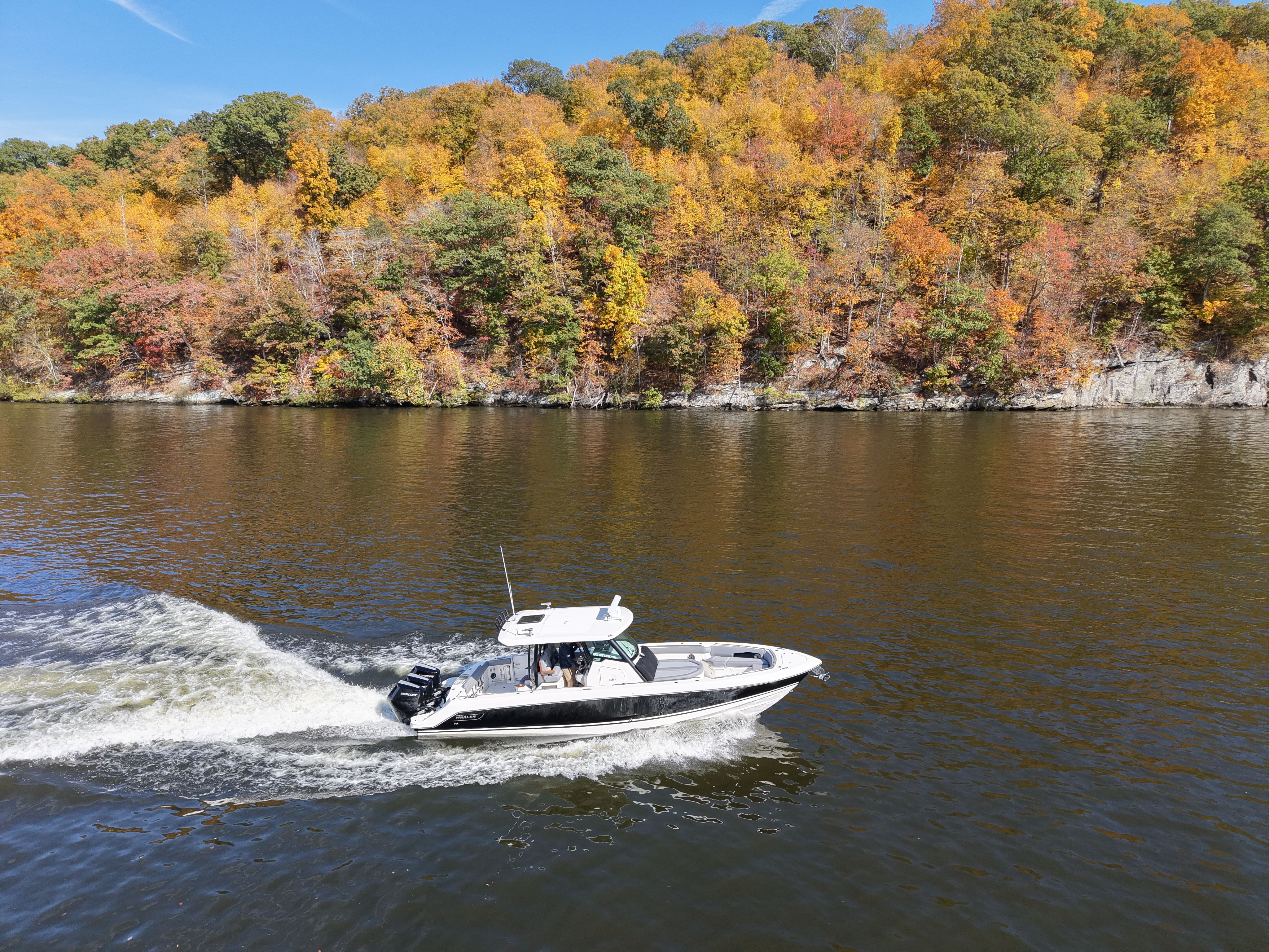2026 Boston Whaler 360 Outrage Image Thumbnail #10