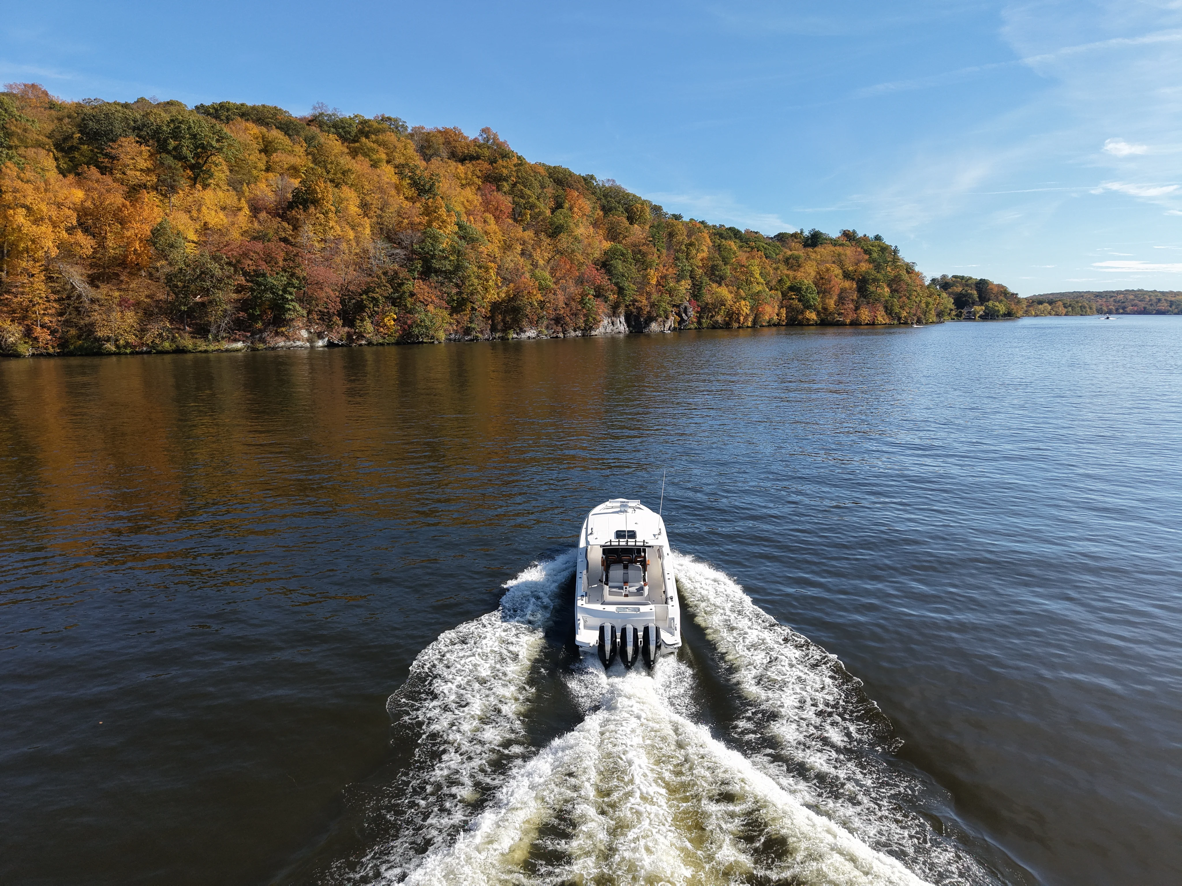 2026 Boston Whaler 360 Outrage Image Thumbnail #8