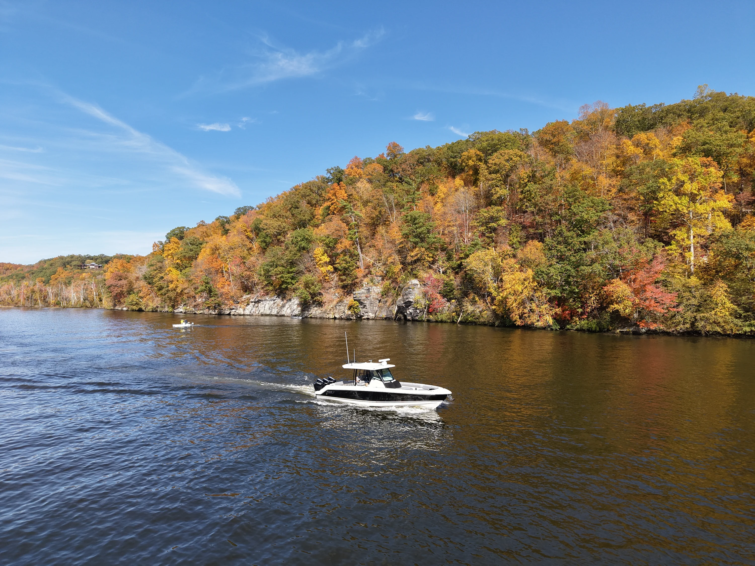 2026 Boston Whaler 360 Outrage Image Thumbnail #12