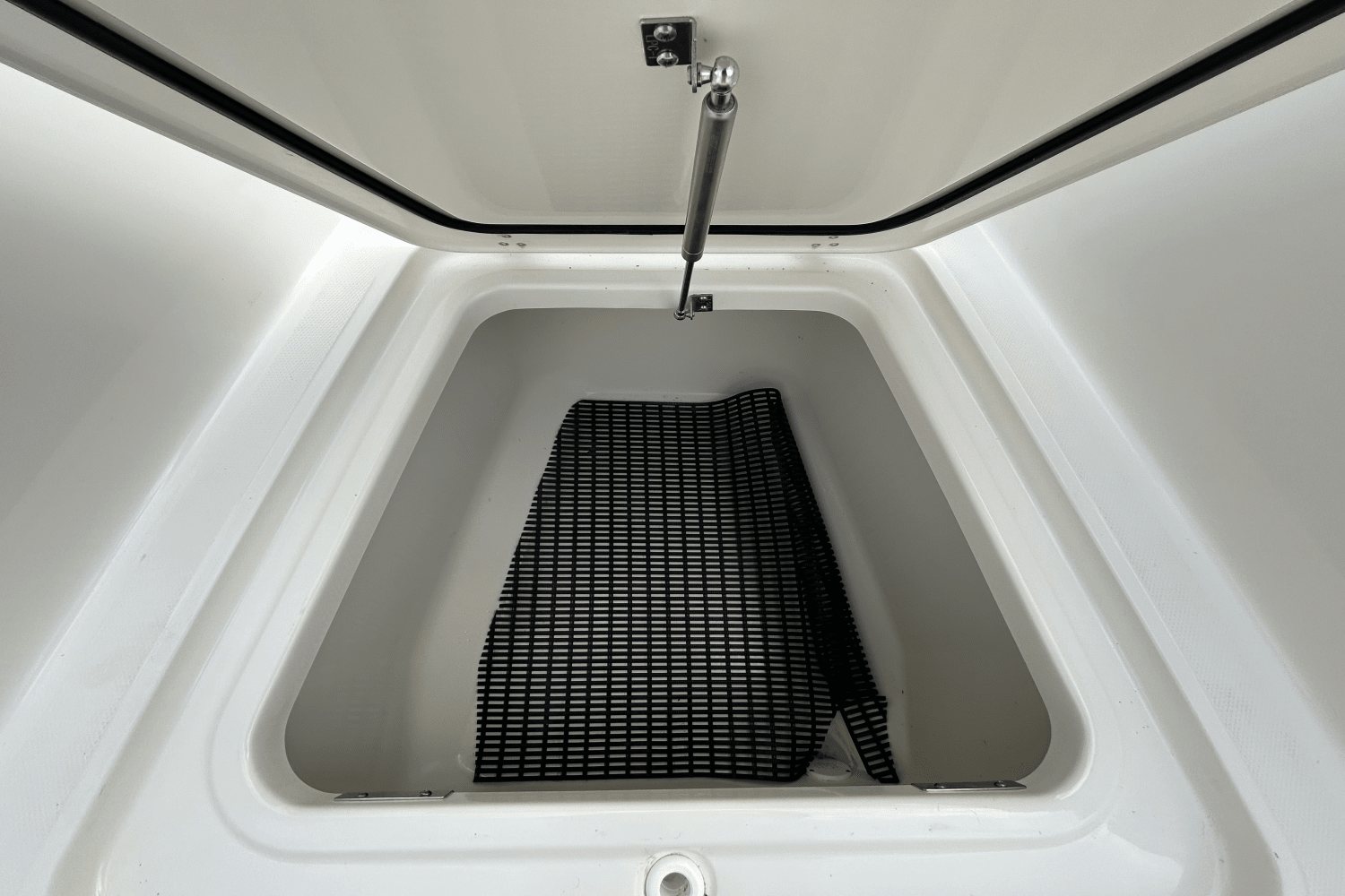 2026 Boston Whaler 360 Outrage Image Thumbnail #27