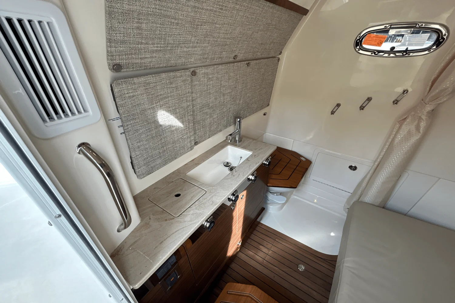 2026 Boston Whaler 360 Outrage Image Thumbnail #24