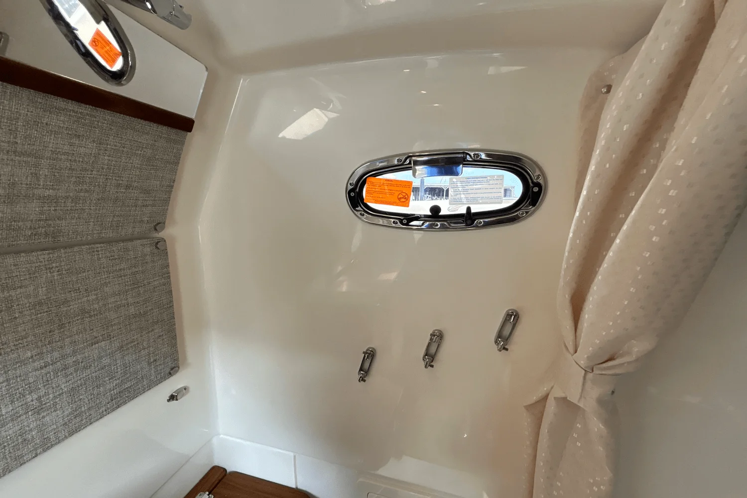 2026 Boston Whaler 360 Outrage Image Thumbnail #28