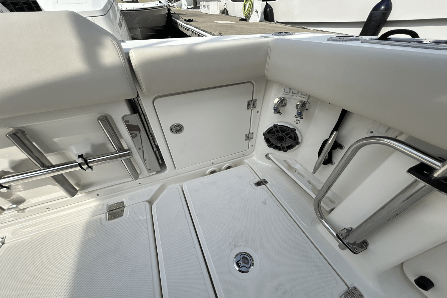 2026 Boston Whaler 360 Outrage Image Thumbnail #8