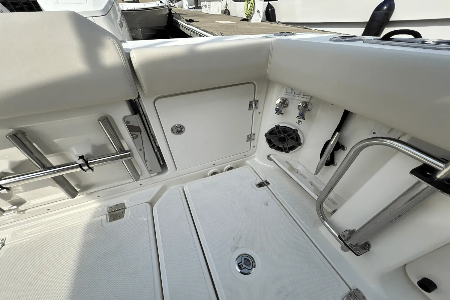 2026 Boston Whaler 360 Outrage Image Thumbnail #8