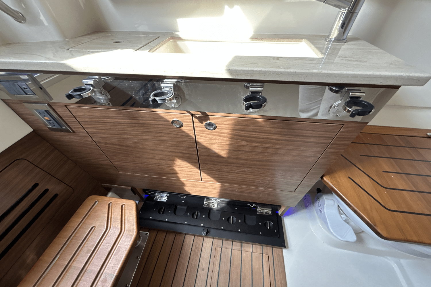 2026 Boston Whaler 360 Outrage Image Thumbnail #20