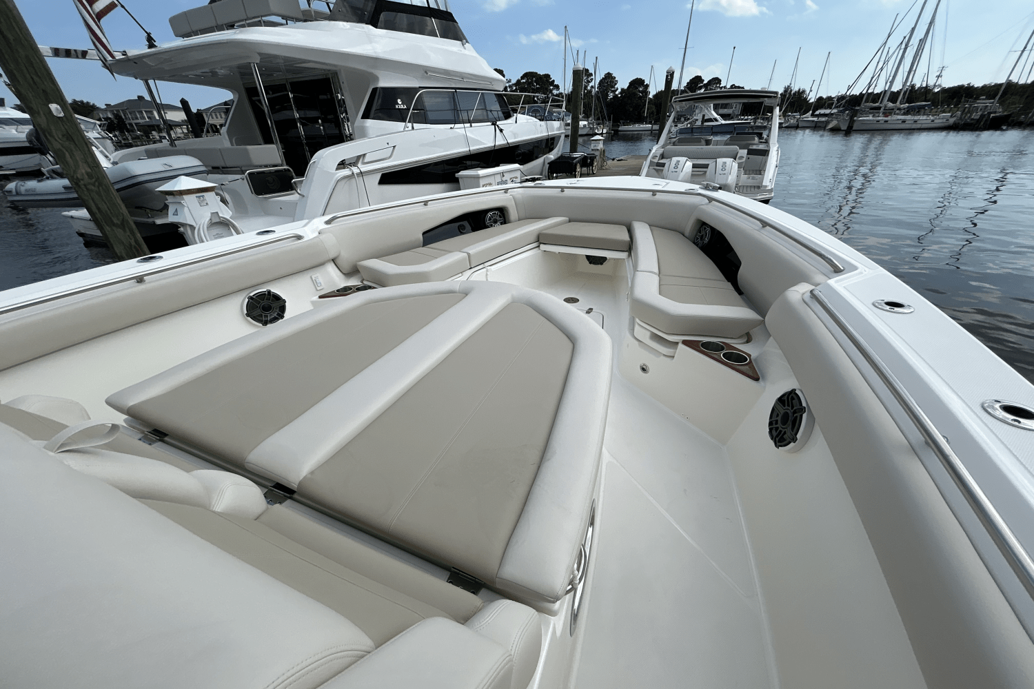 2026 Boston Whaler 360 Outrage Image Thumbnail #24