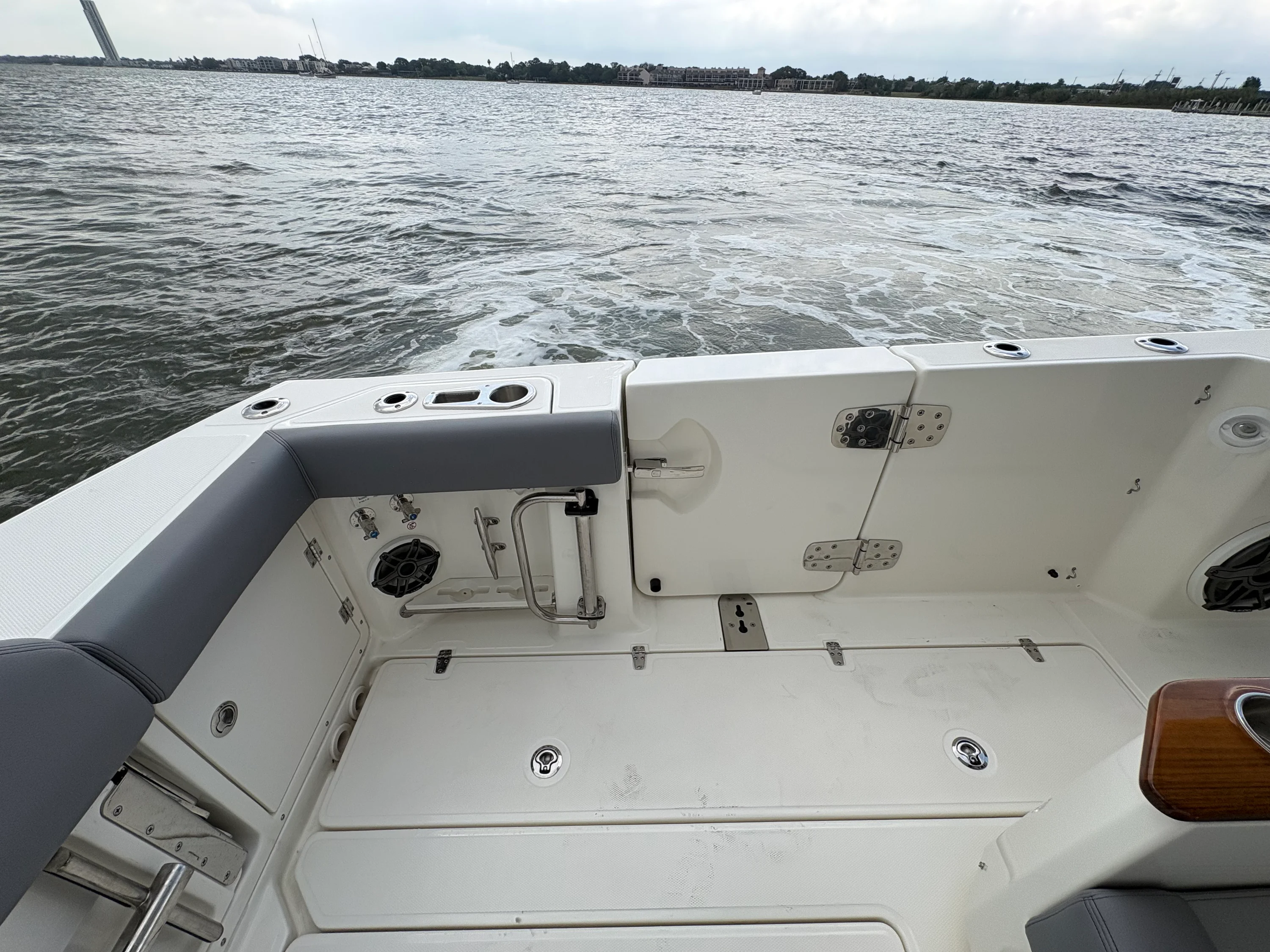 2026 Boston Whaler 360 Outrage Image Thumbnail #43