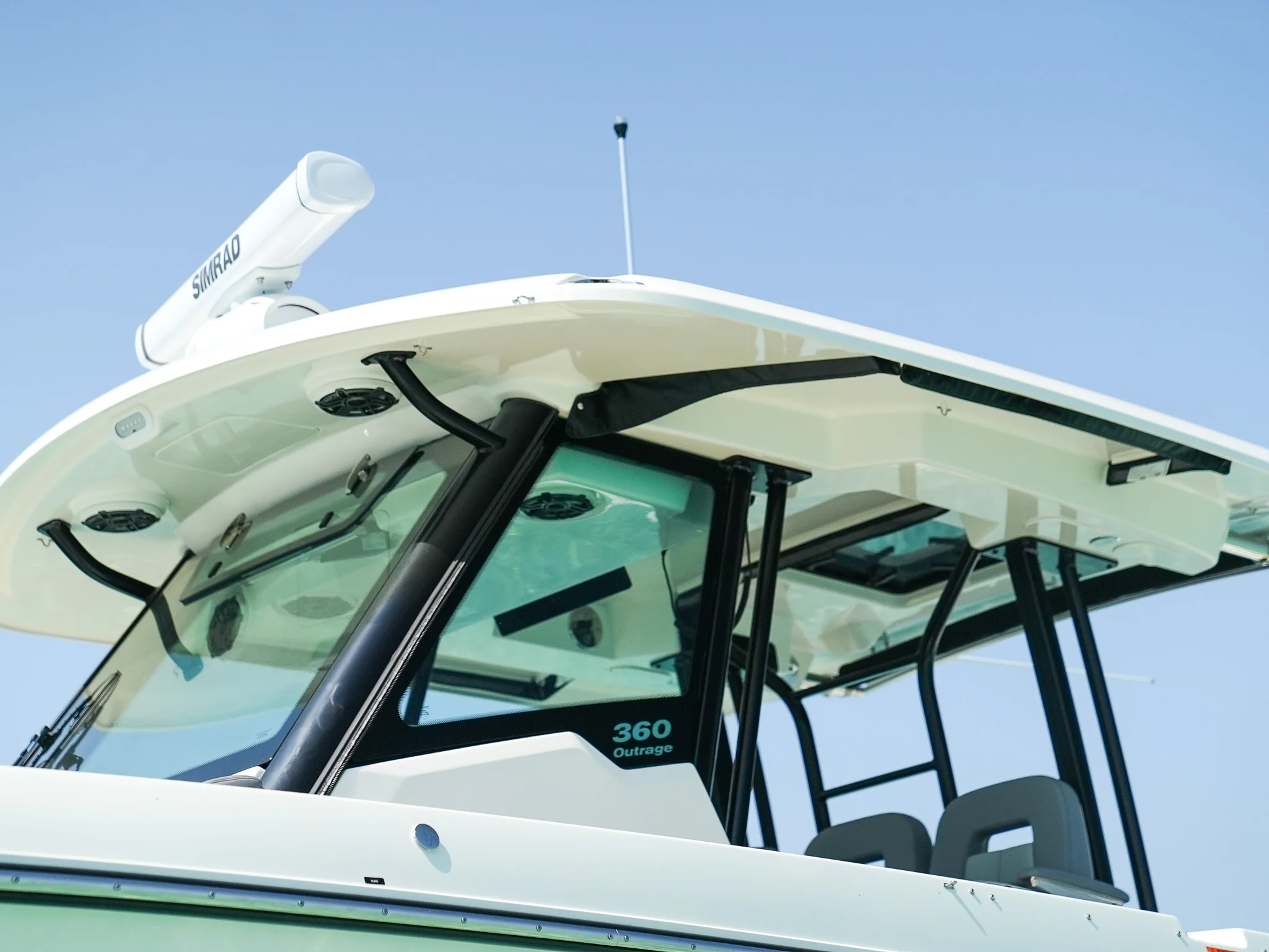 2026 Boston Whaler 360 Outrage Image Thumbnail #3