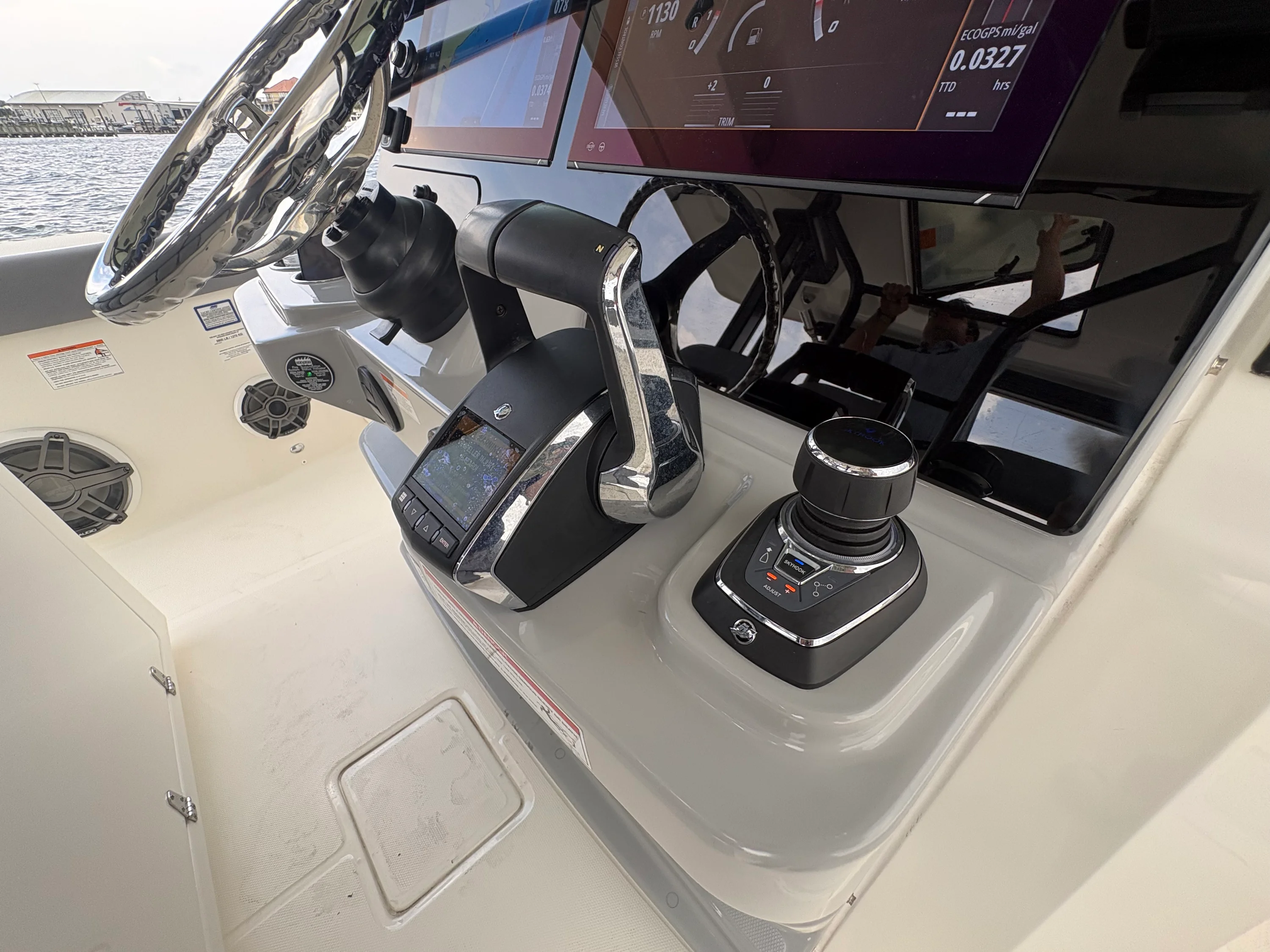 2026 Boston Whaler 360 Outrage Image Thumbnail #40