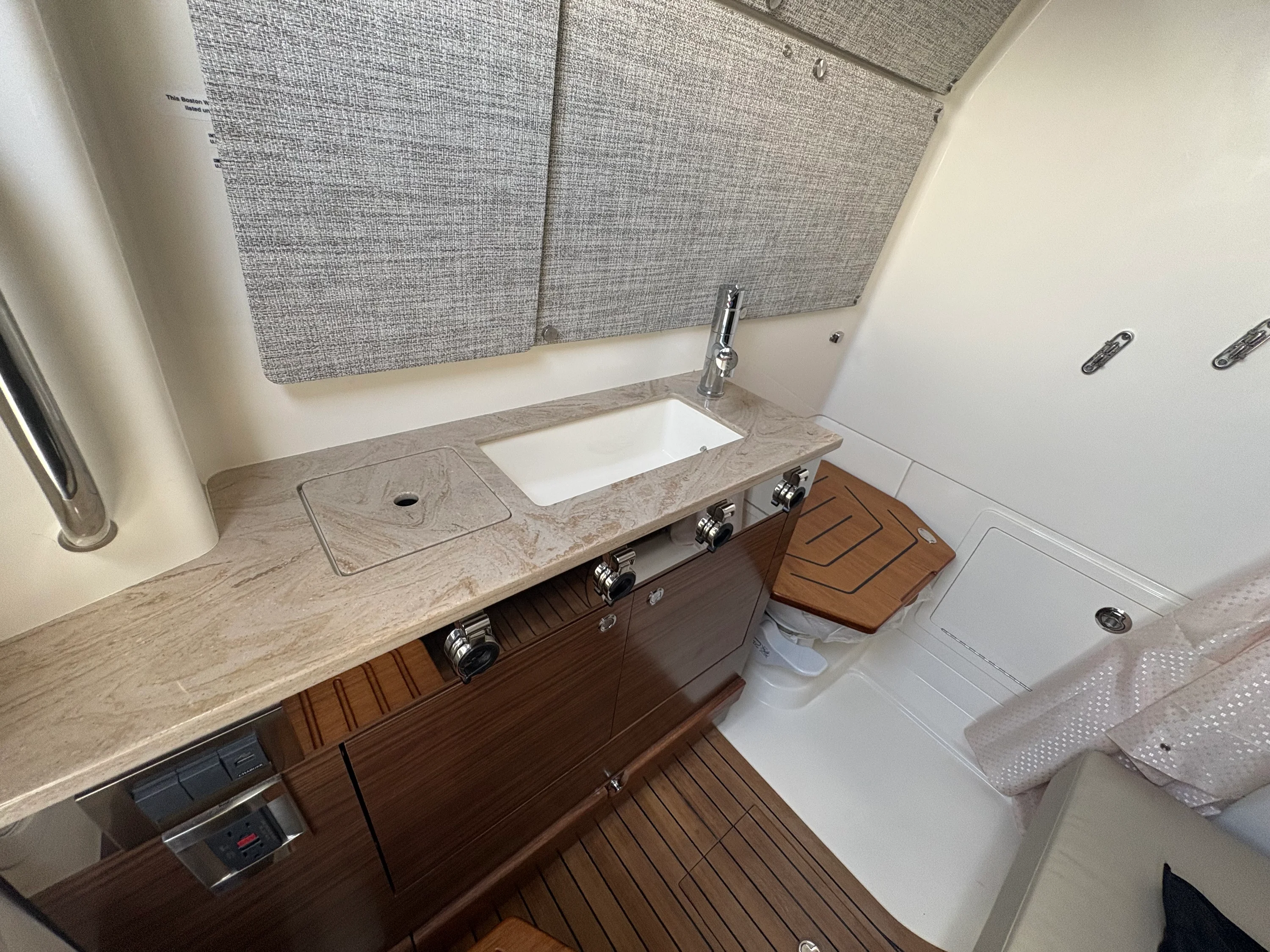 2026 Boston Whaler 360 Outrage Image Thumbnail #55