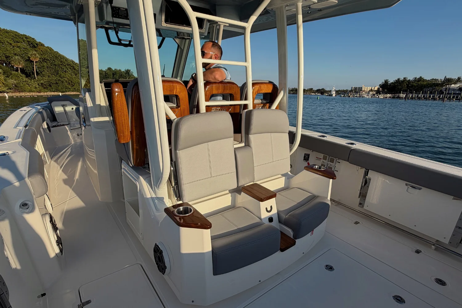 2026 Boston Whaler 360 Outrage Image Thumbnail #12