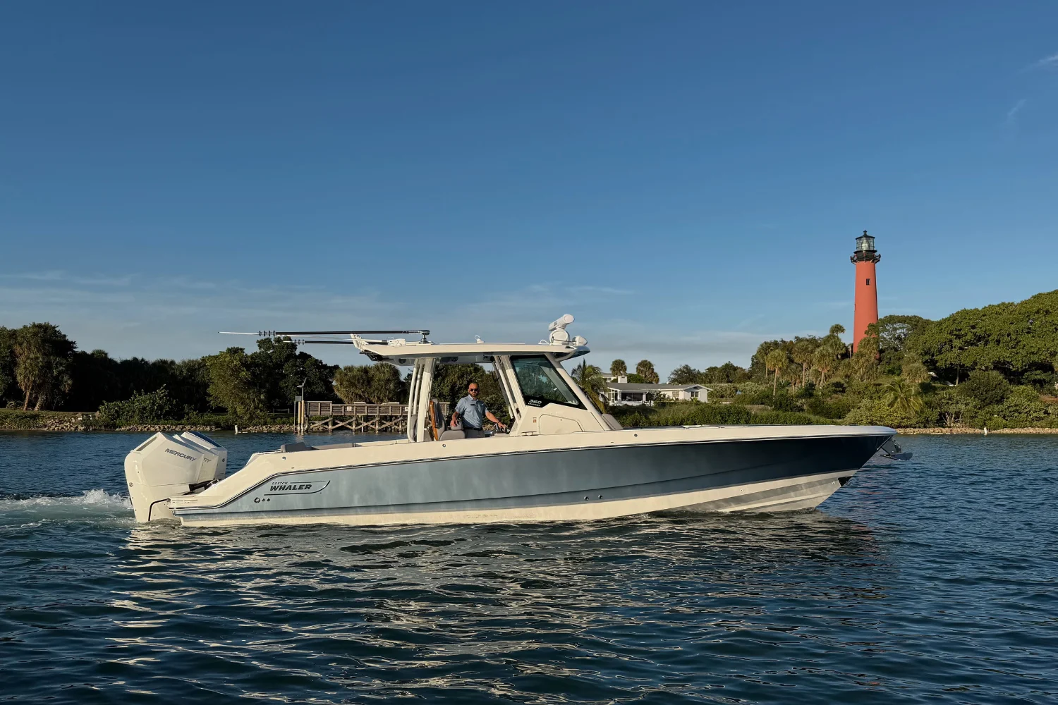 2026 Boston Whaler 360 Outrage Image Thumbnail #2