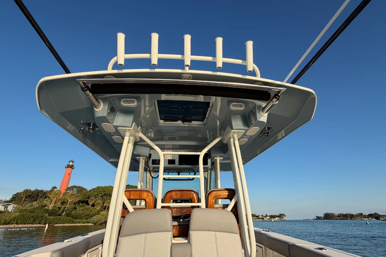 2026 Boston Whaler 360 Outrage Image Thumbnail #14