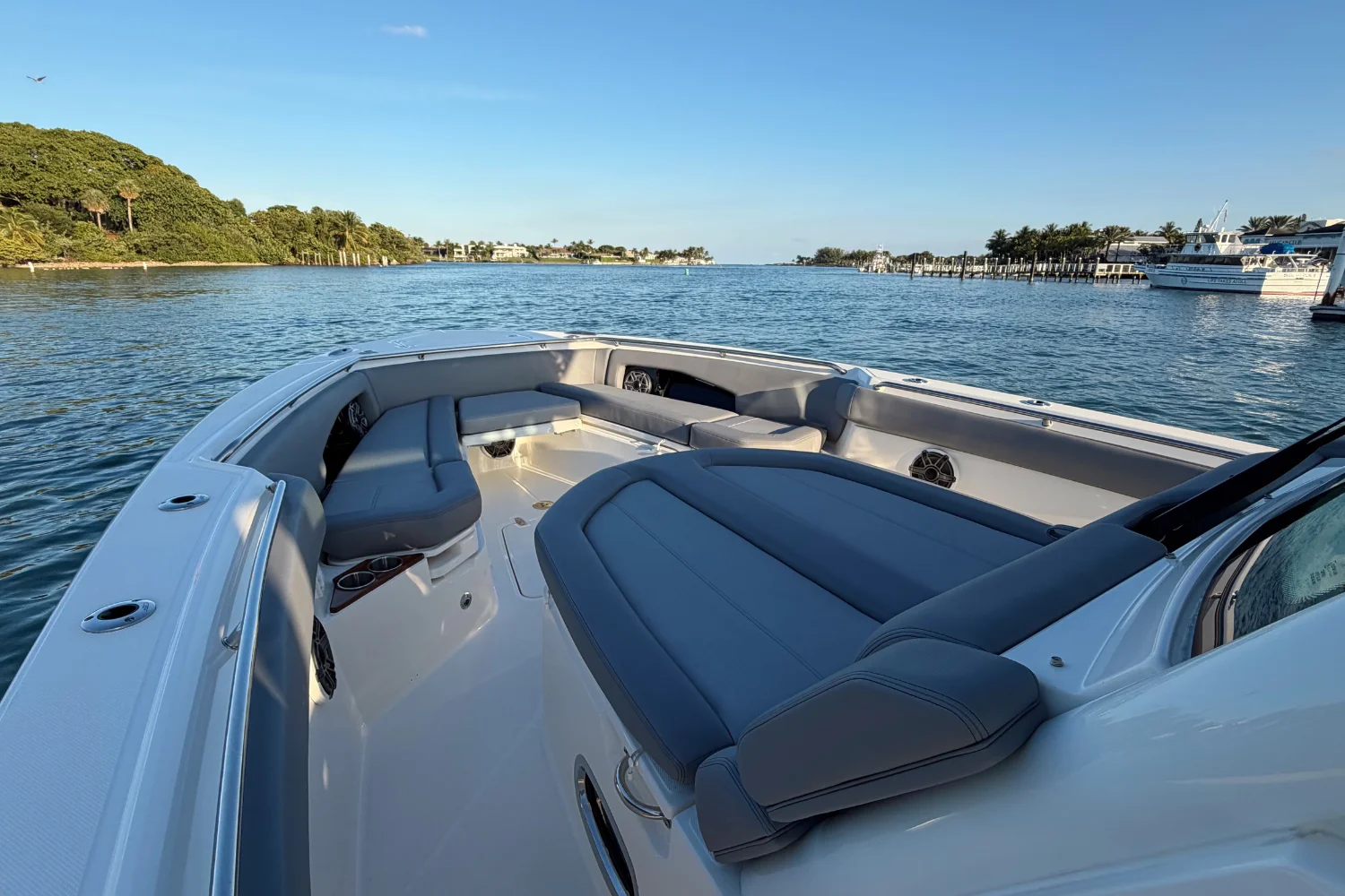 2026 Boston Whaler 360 Outrage Image Thumbnail #35