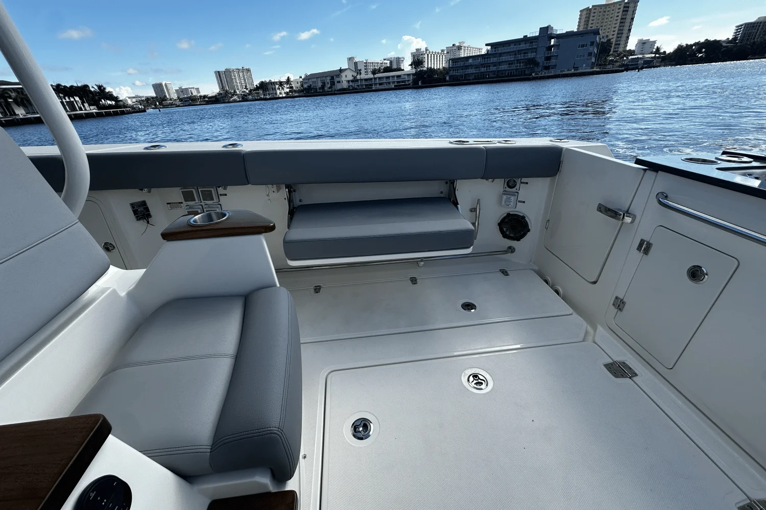 2026 Boston Whaler 360 Outrage Image Thumbnail #26