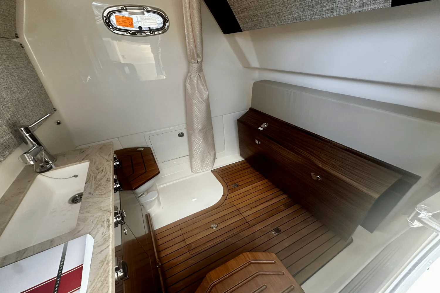 2026 Boston Whaler 360 Outrage Image Thumbnail #44