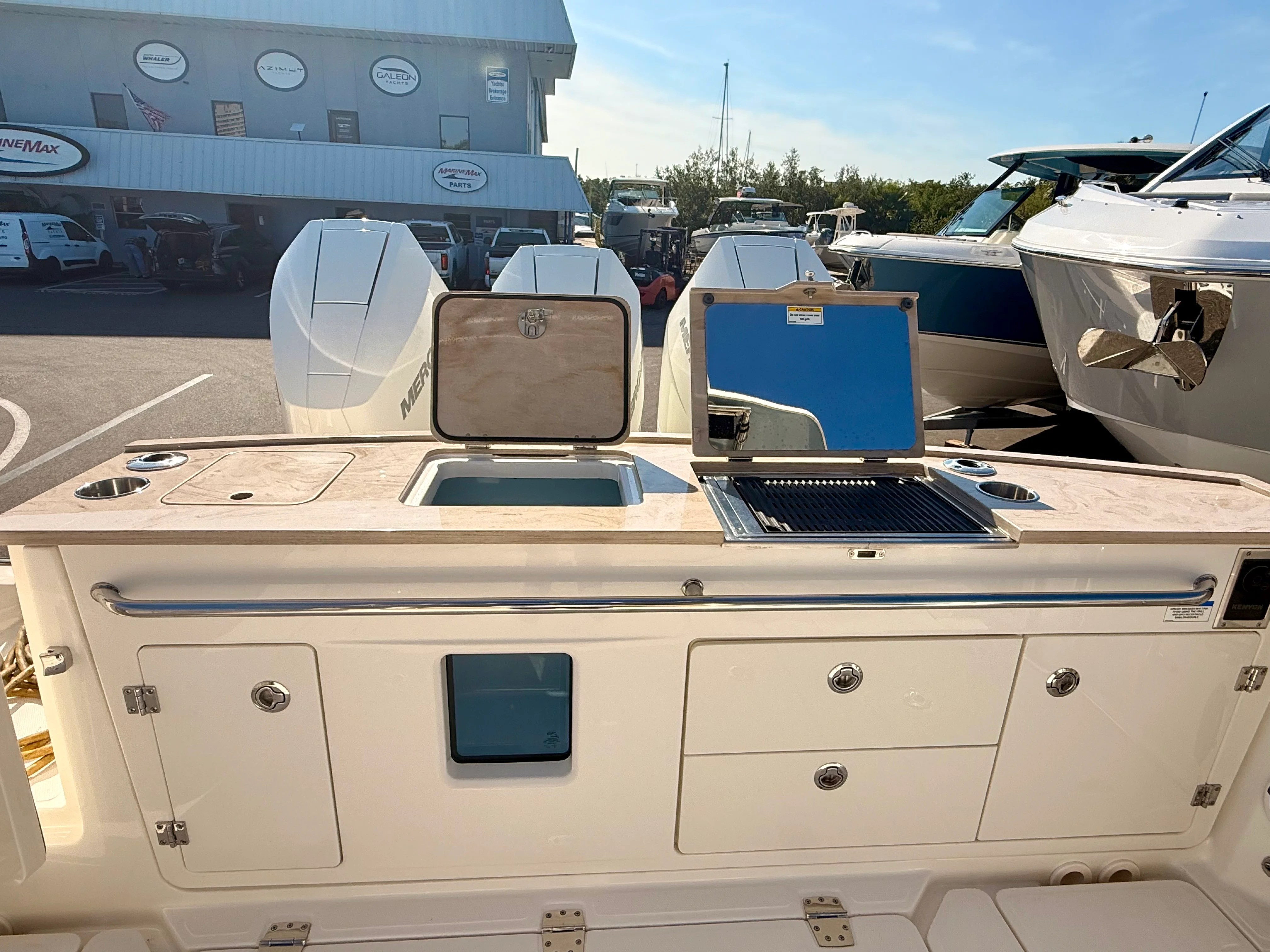 2026 Boston Whaler 360 Outrage Image Thumbnail #7