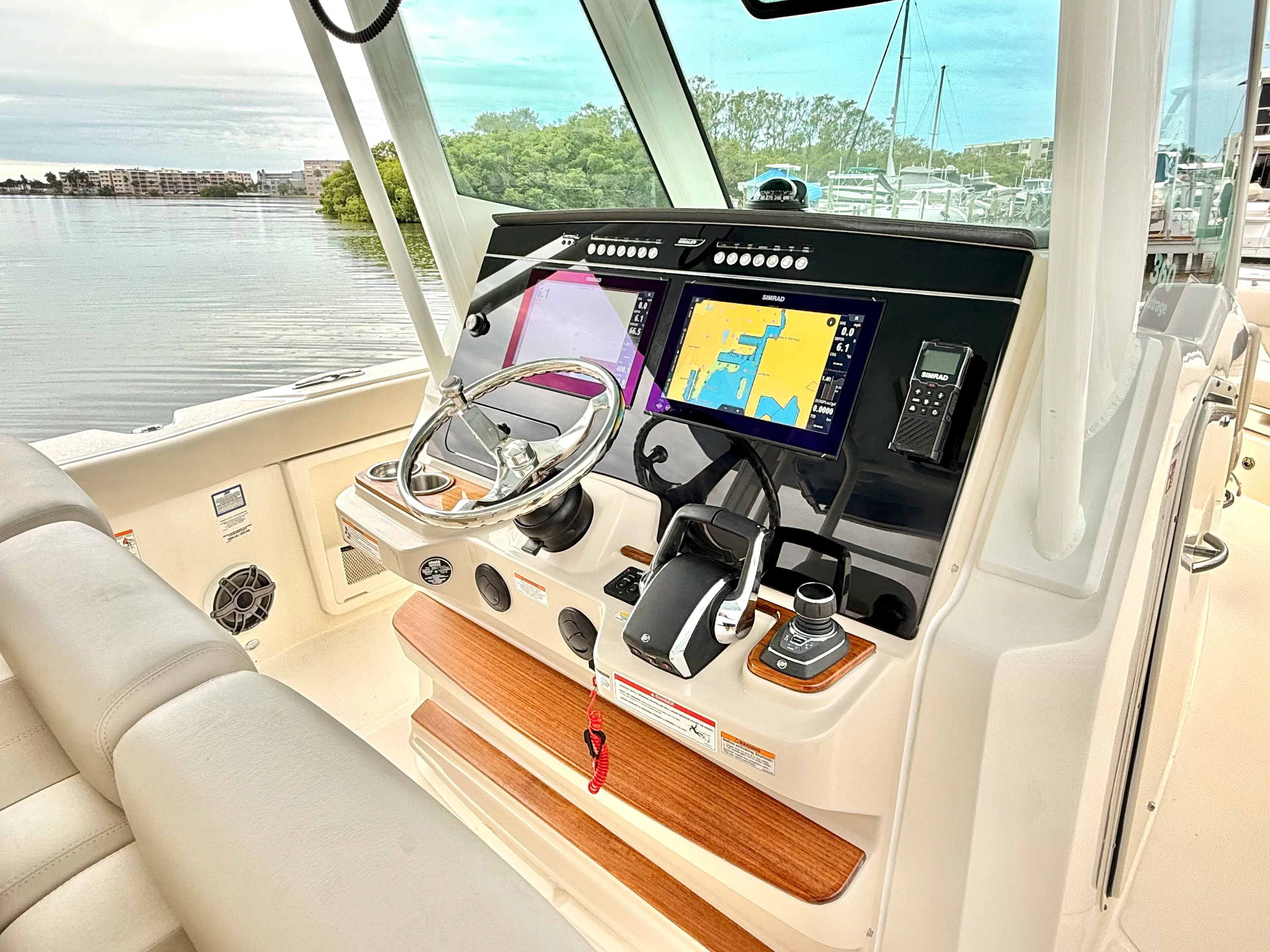 2026 Boston Whaler 360 Outrage Image Thumbnail #34