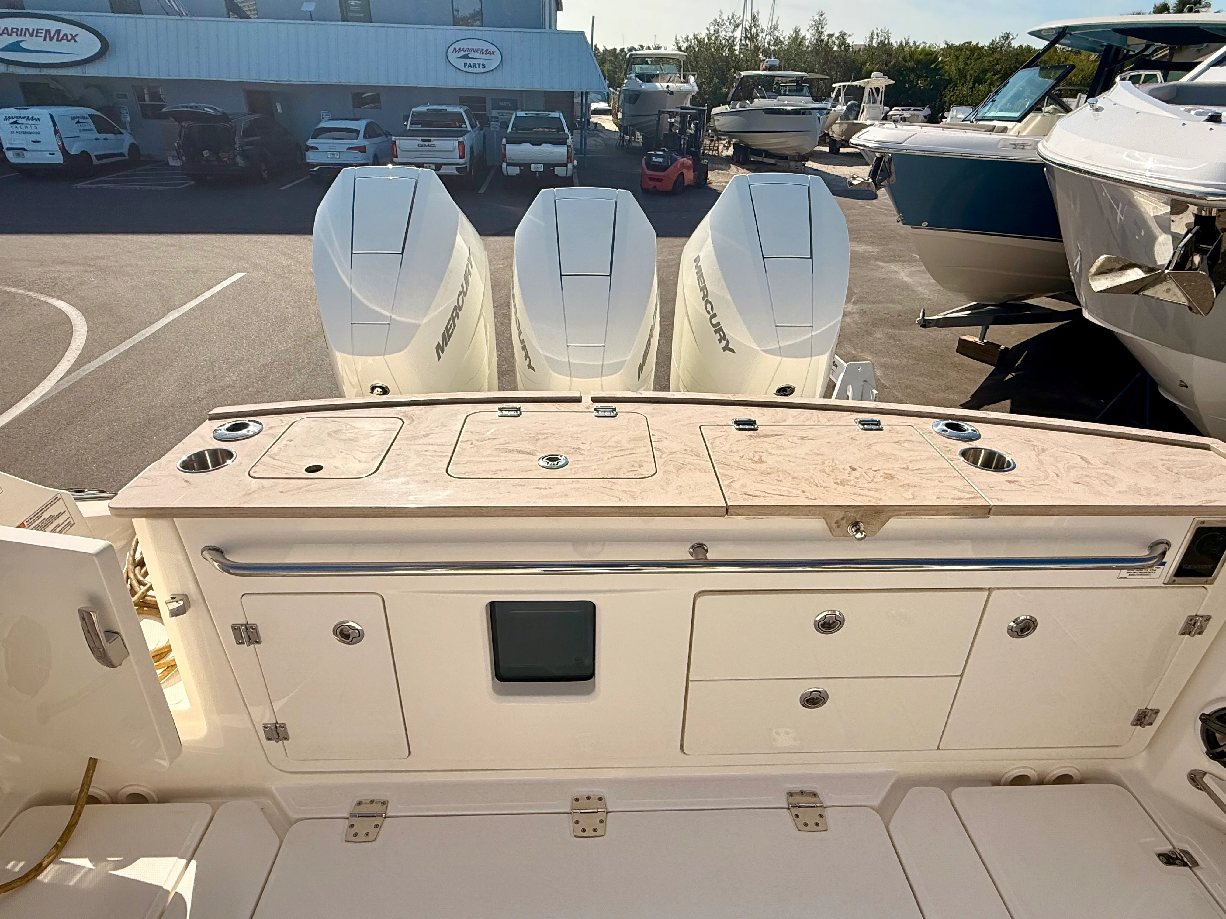 2026 Boston Whaler 360 Outrage Image Thumbnail #6