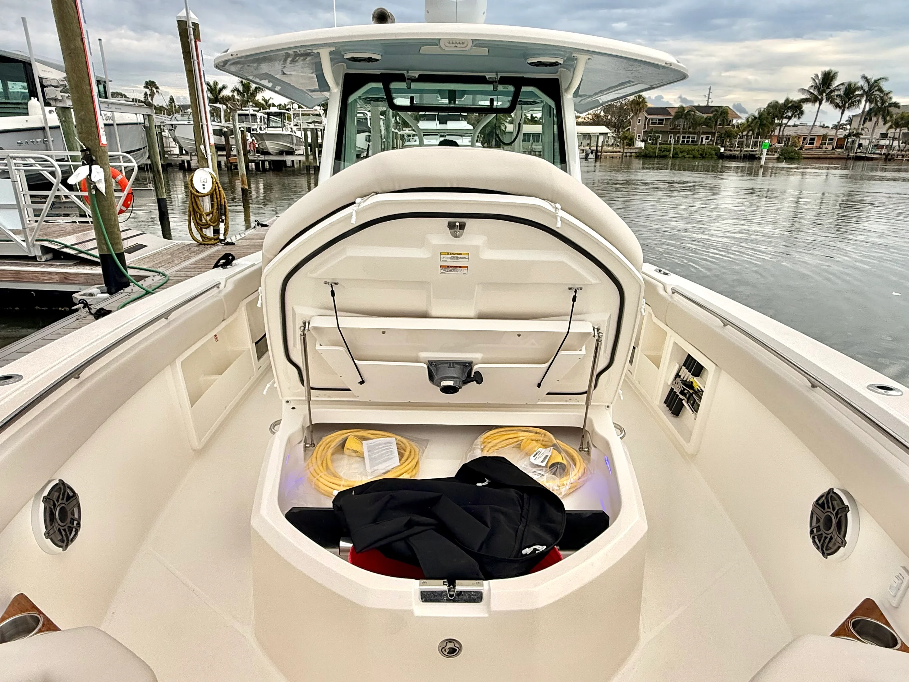 2026 Boston Whaler 360 Outrage Image Thumbnail #37