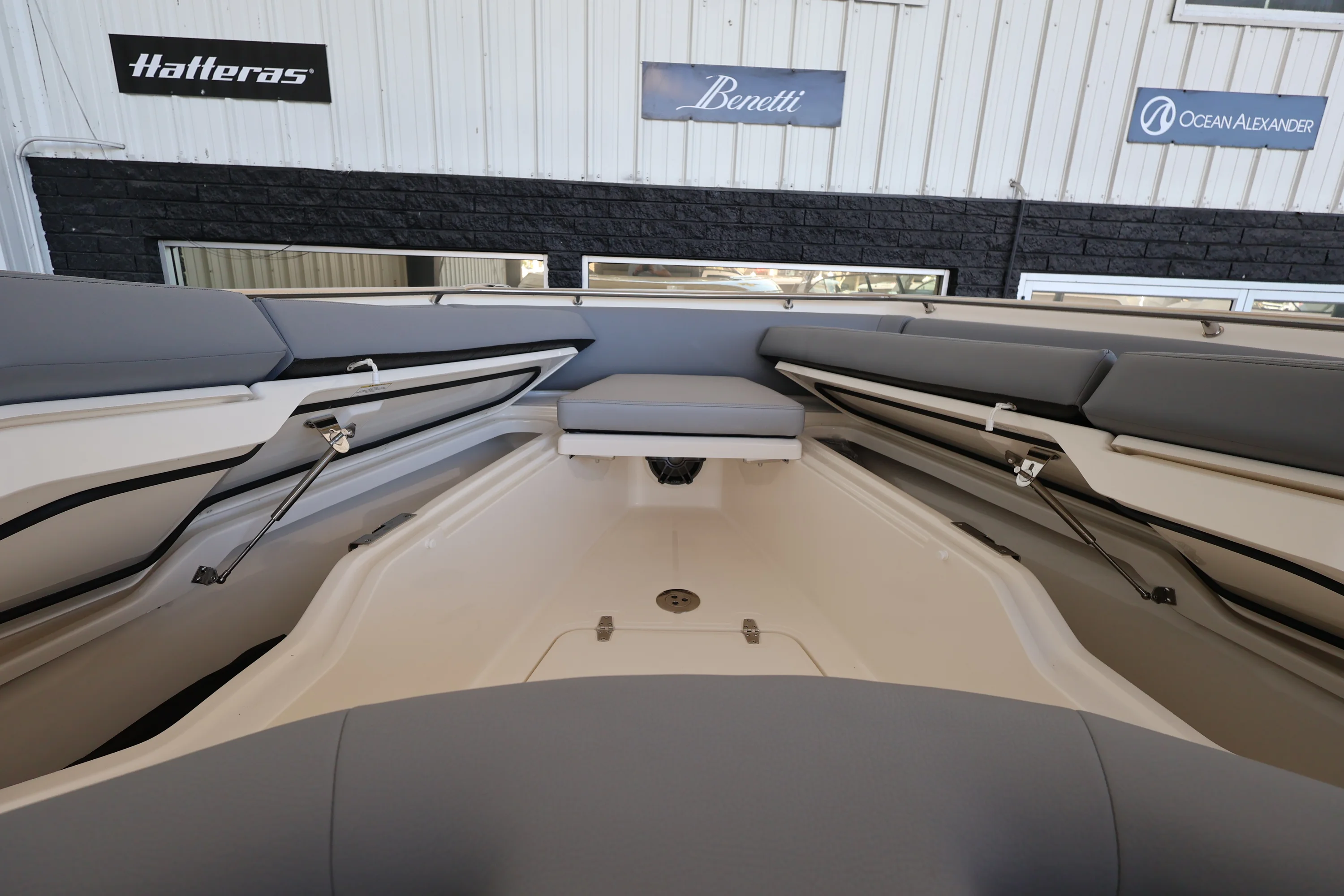 2026 Boston Whaler 360 Outrage Image Thumbnail #40