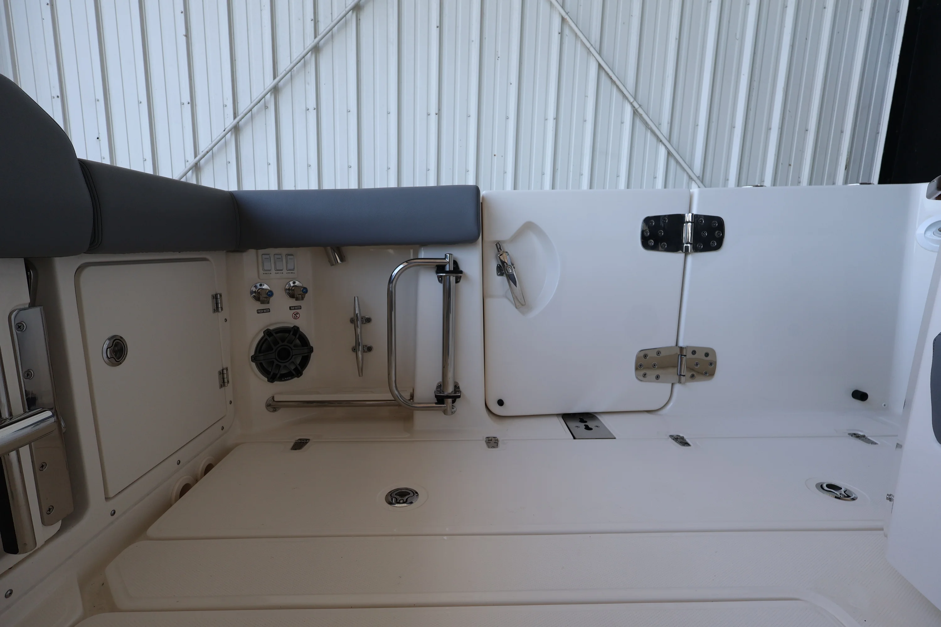 2026 Boston Whaler 360 Outrage Image Thumbnail #18