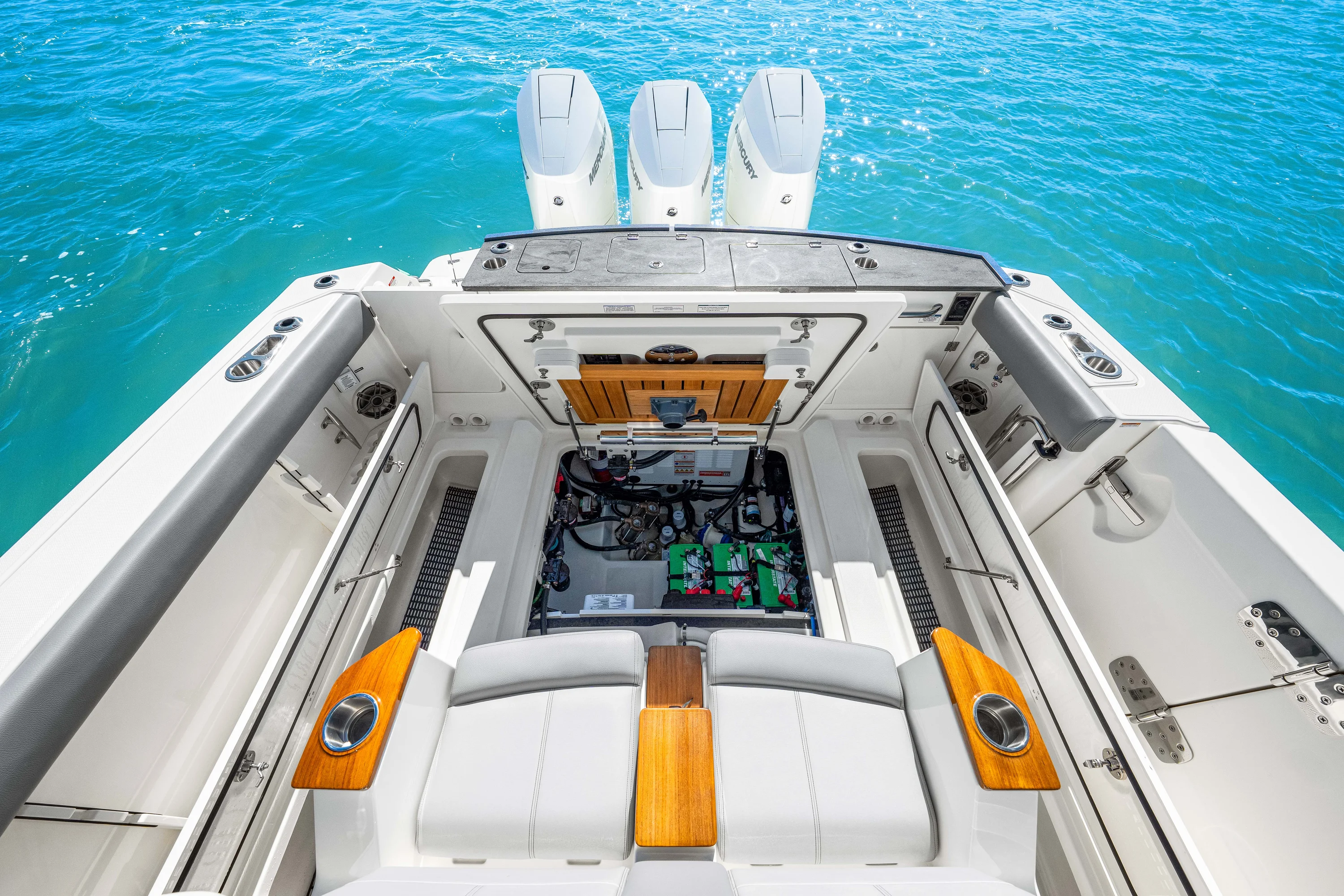 2026 Boston Whaler 360 Outrage Image Thumbnail #20