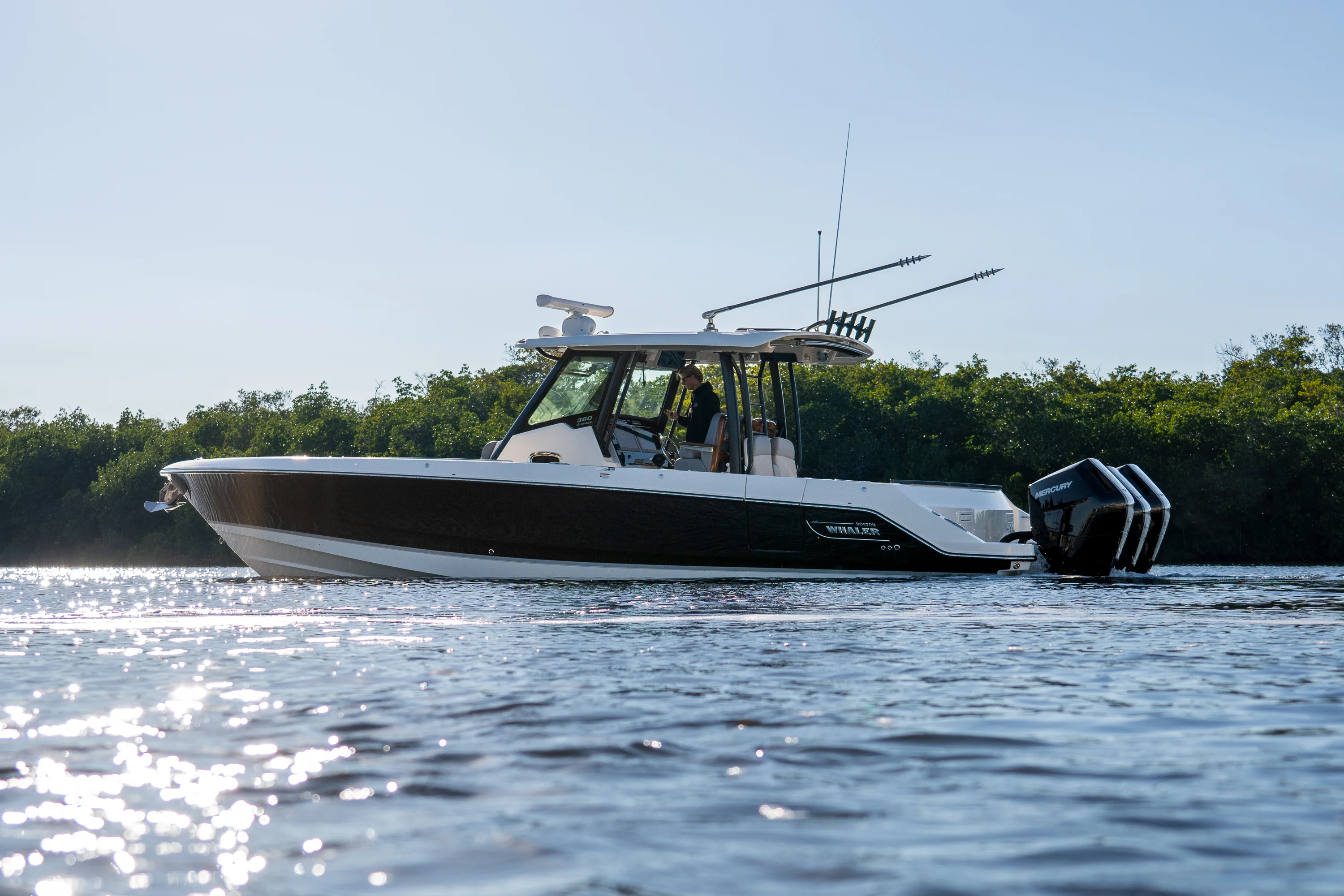 2026 Boston Whaler 360 Outrage Image Thumbnail #4