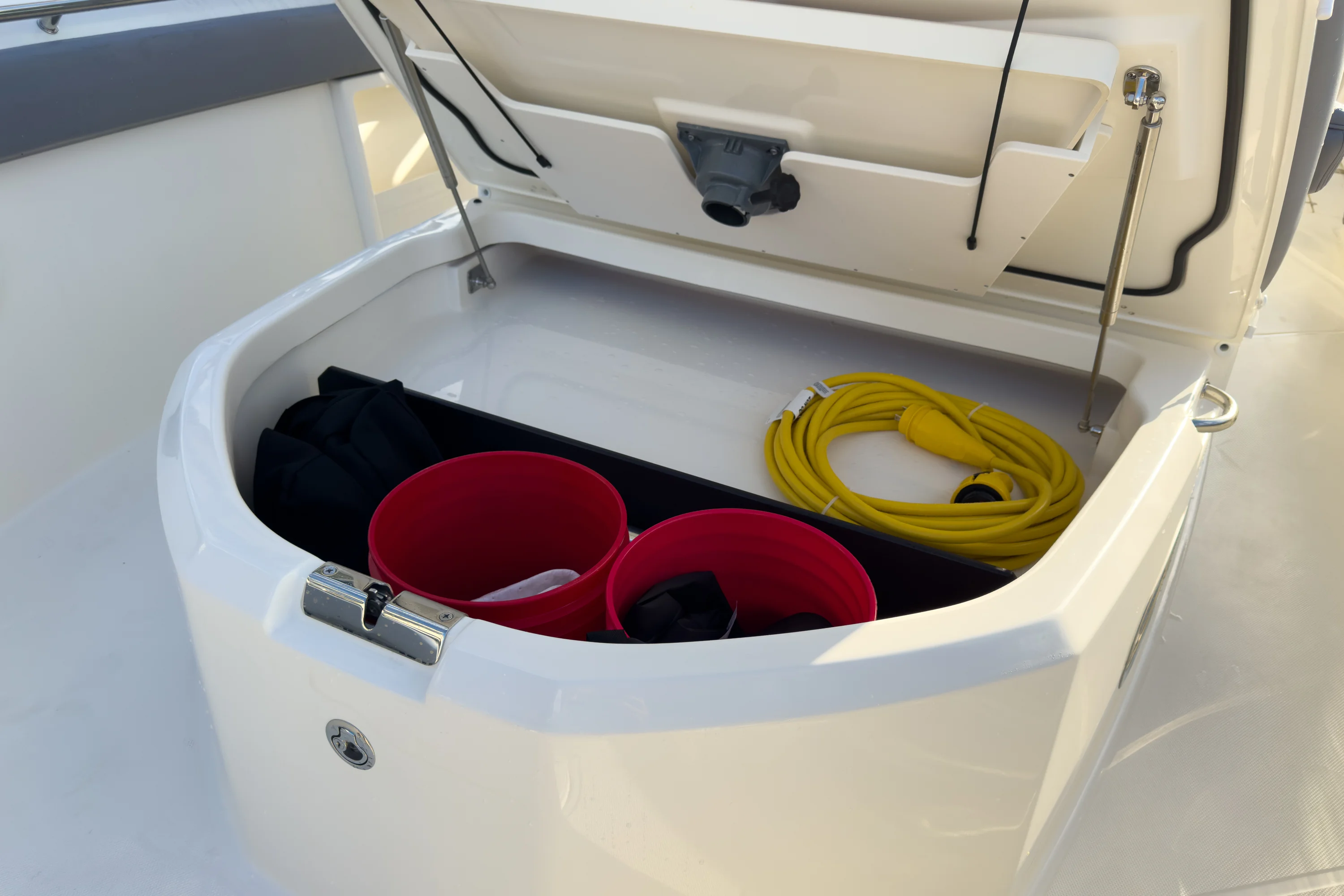 2026 Boston Whaler 360 Outrage Image Thumbnail #35