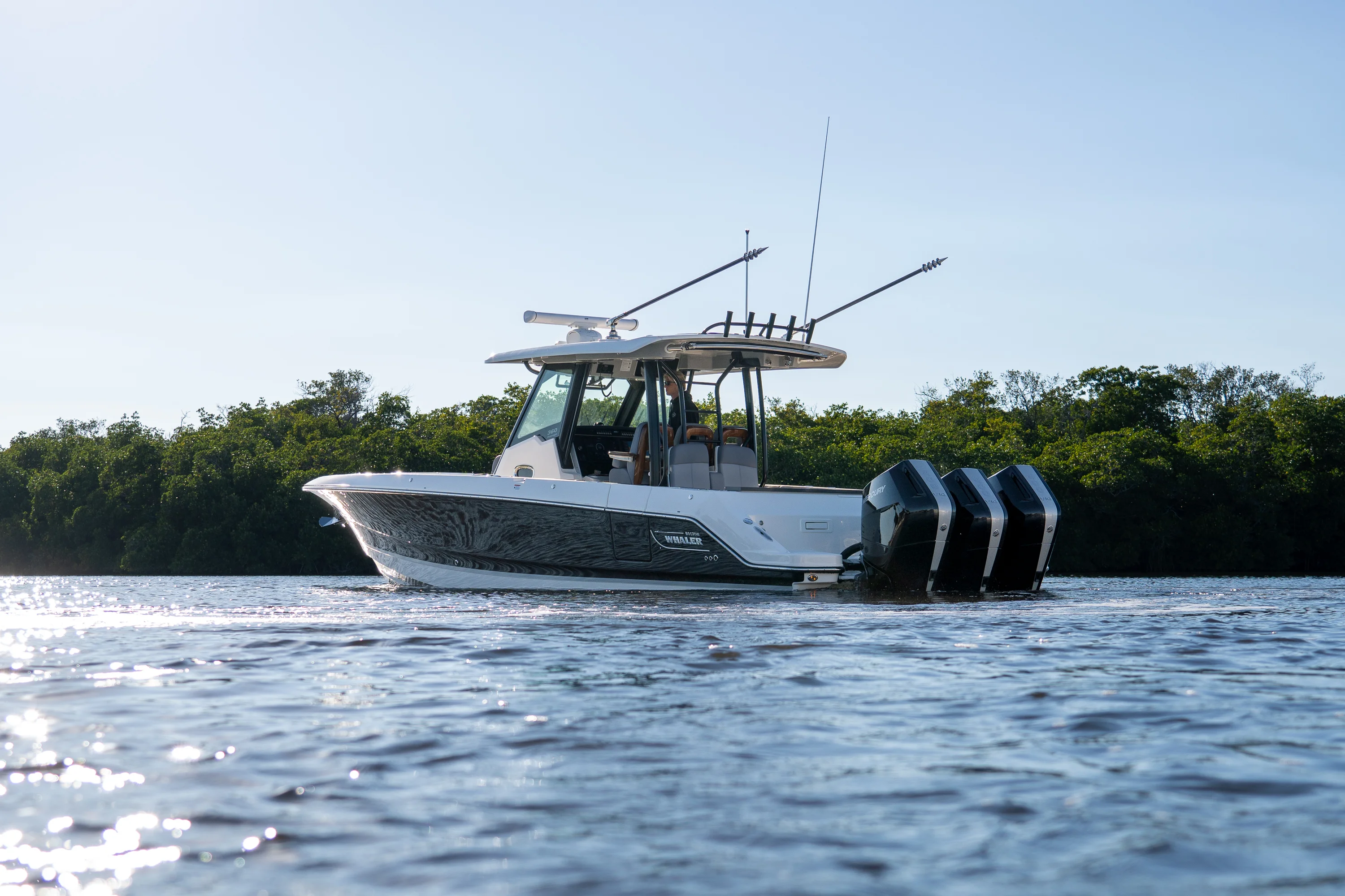 2026 Boston Whaler 360 Outrage Image Thumbnail #3