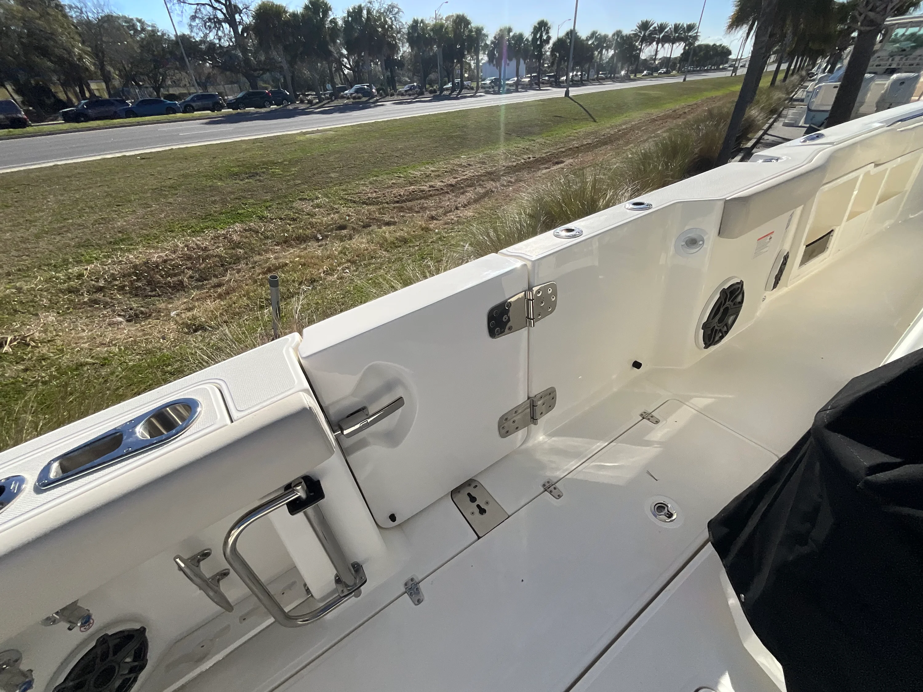 2026 Boston Whaler 360 Outrage Image Thumbnail #10