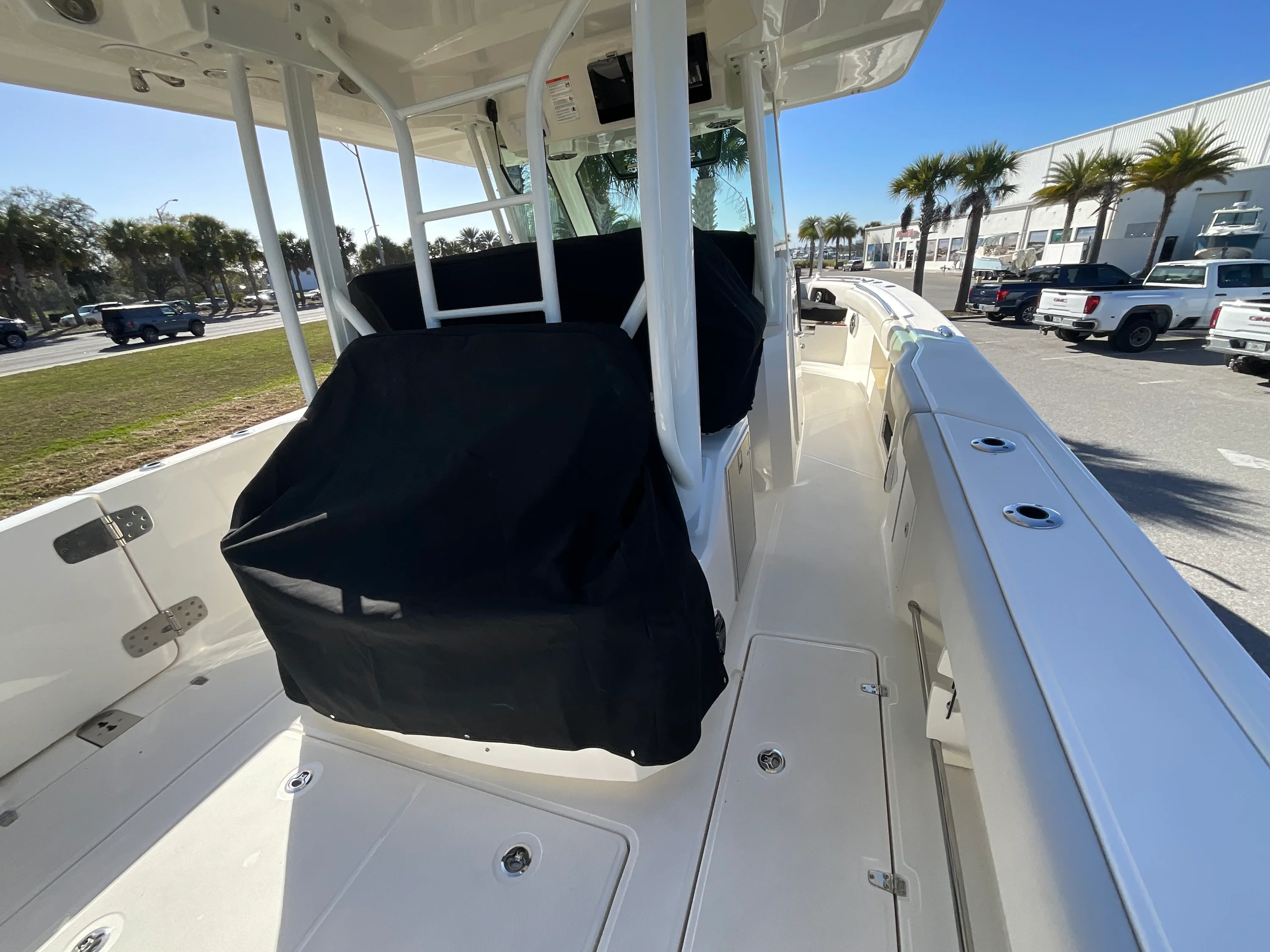 2026 Boston Whaler 360 Outrage Image Thumbnail #12