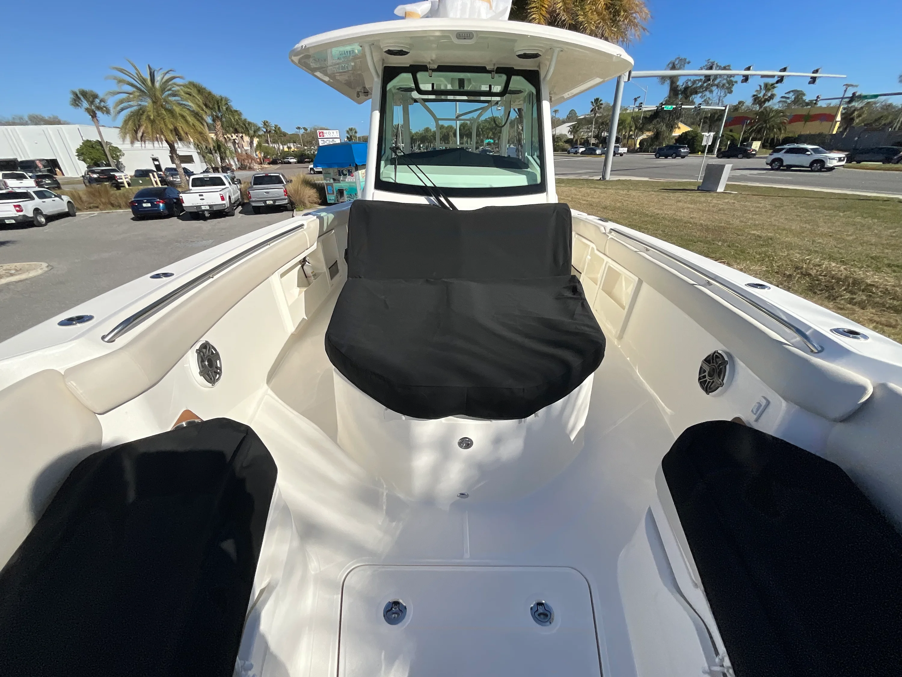 2026 Boston Whaler 360 Outrage Image Thumbnail #8