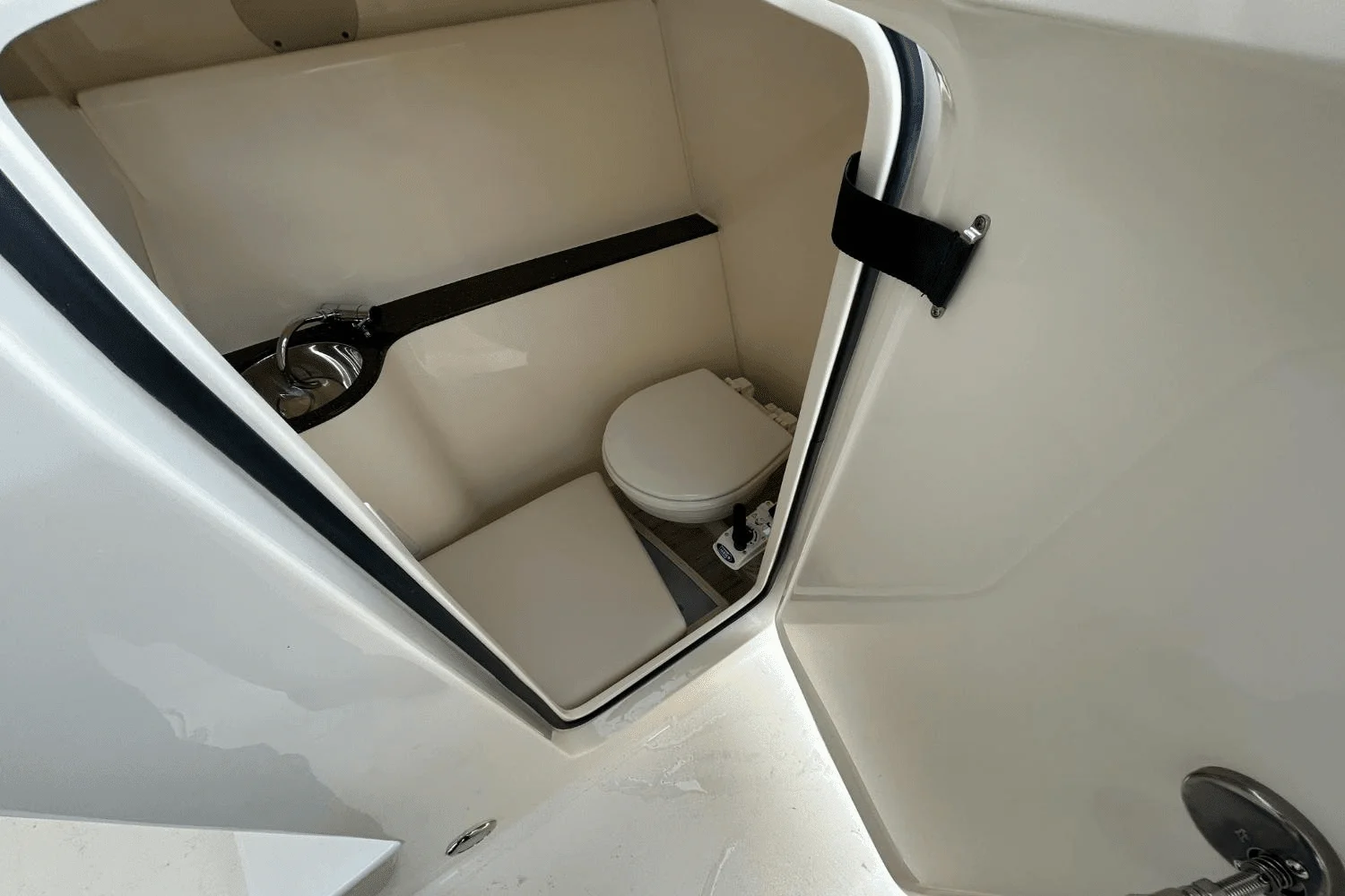 2025 Scout 255 Dorado Image Thumbnail #19