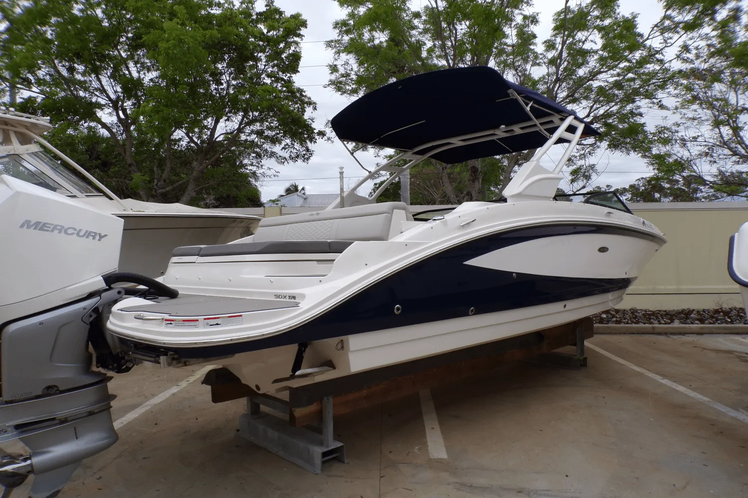 2022 Sea Ray SDX 270 Image Thumbnail #0
