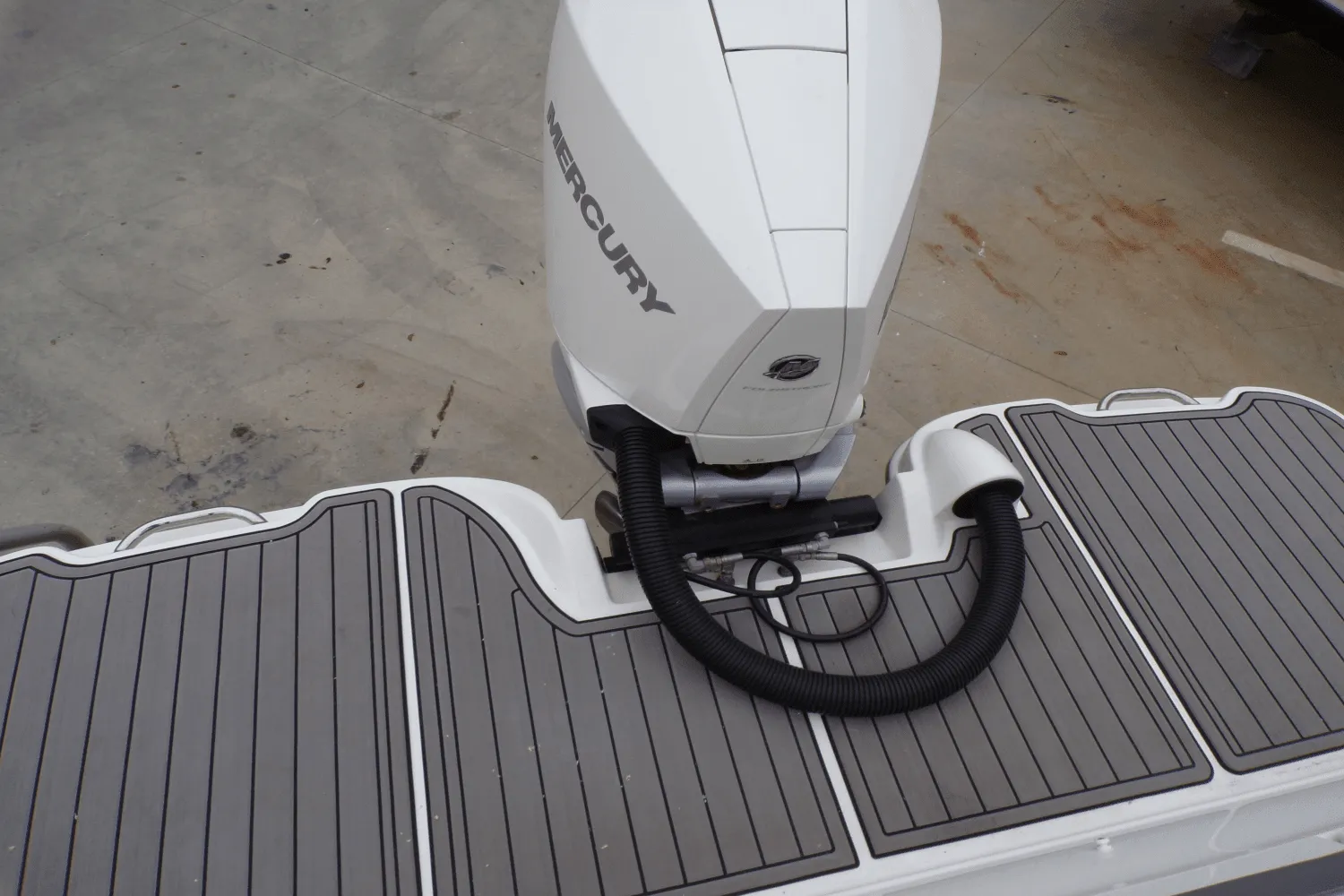 2022 Sea Ray SDX 270 Image Thumbnail #43