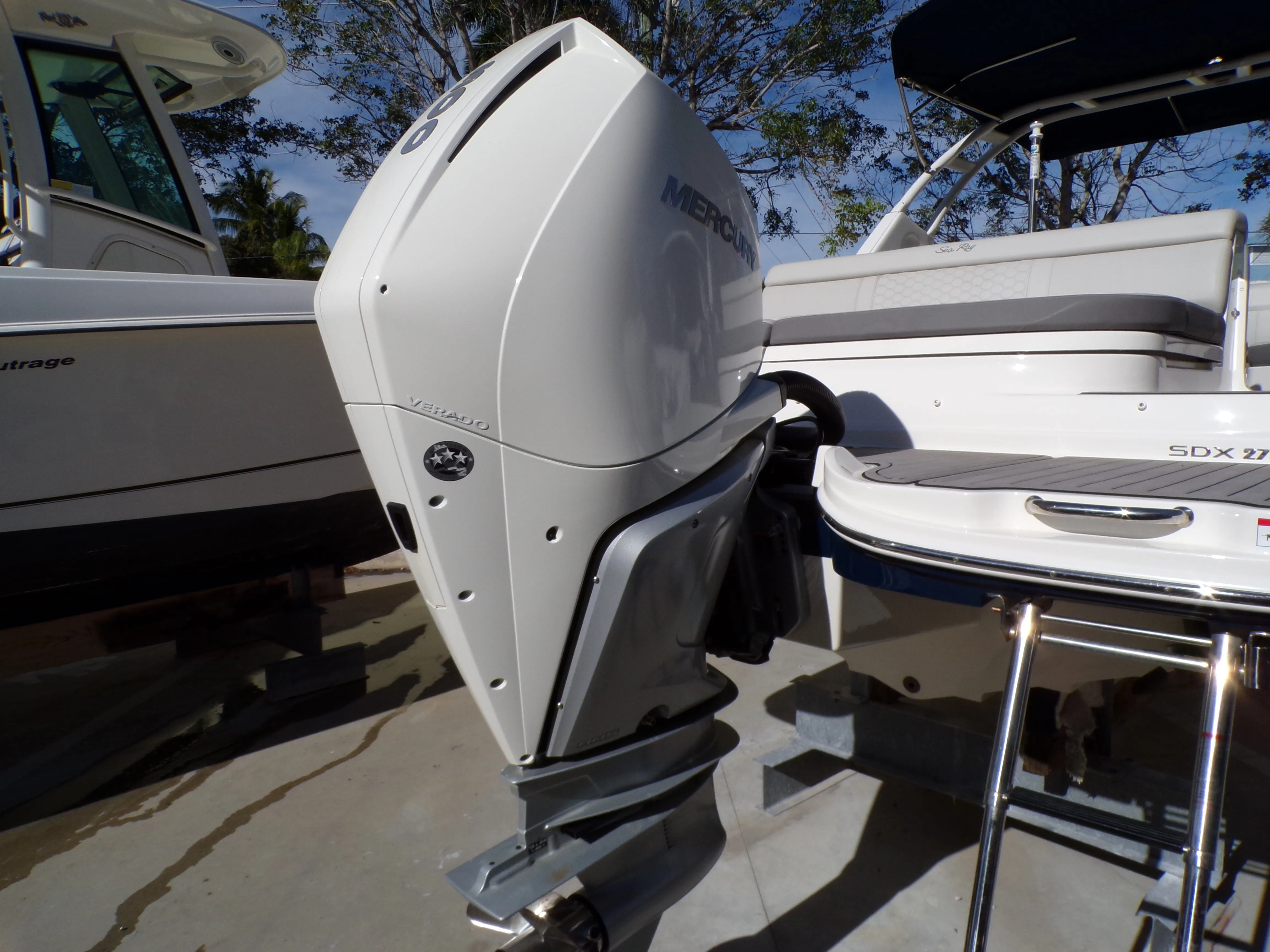 2022 Sea Ray SDX 270 Image Thumbnail #11